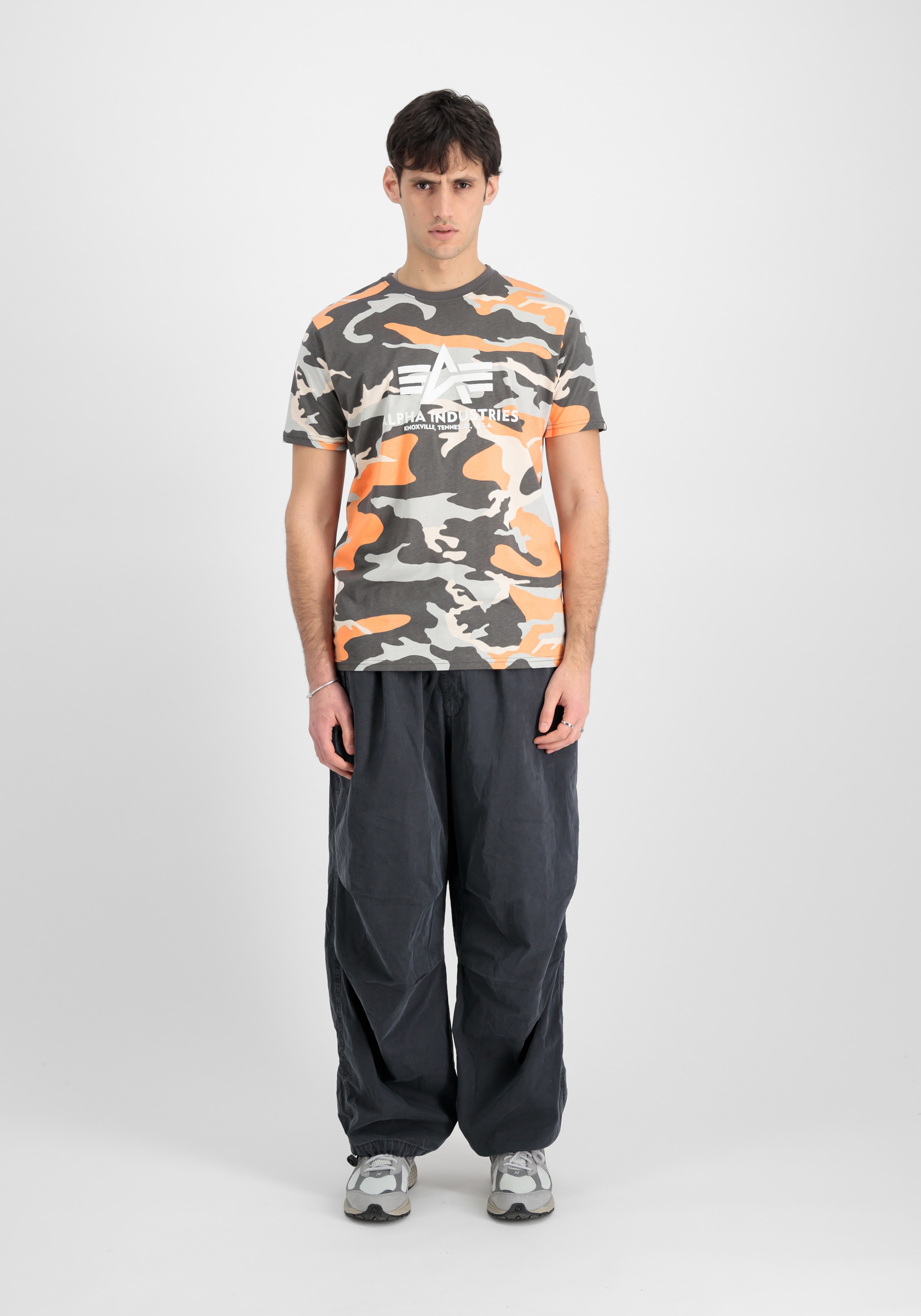 Alpha Industries T-Shirt »Alpha Industries Men - T-Shirts Basic T-Shirt BL Camo PP«