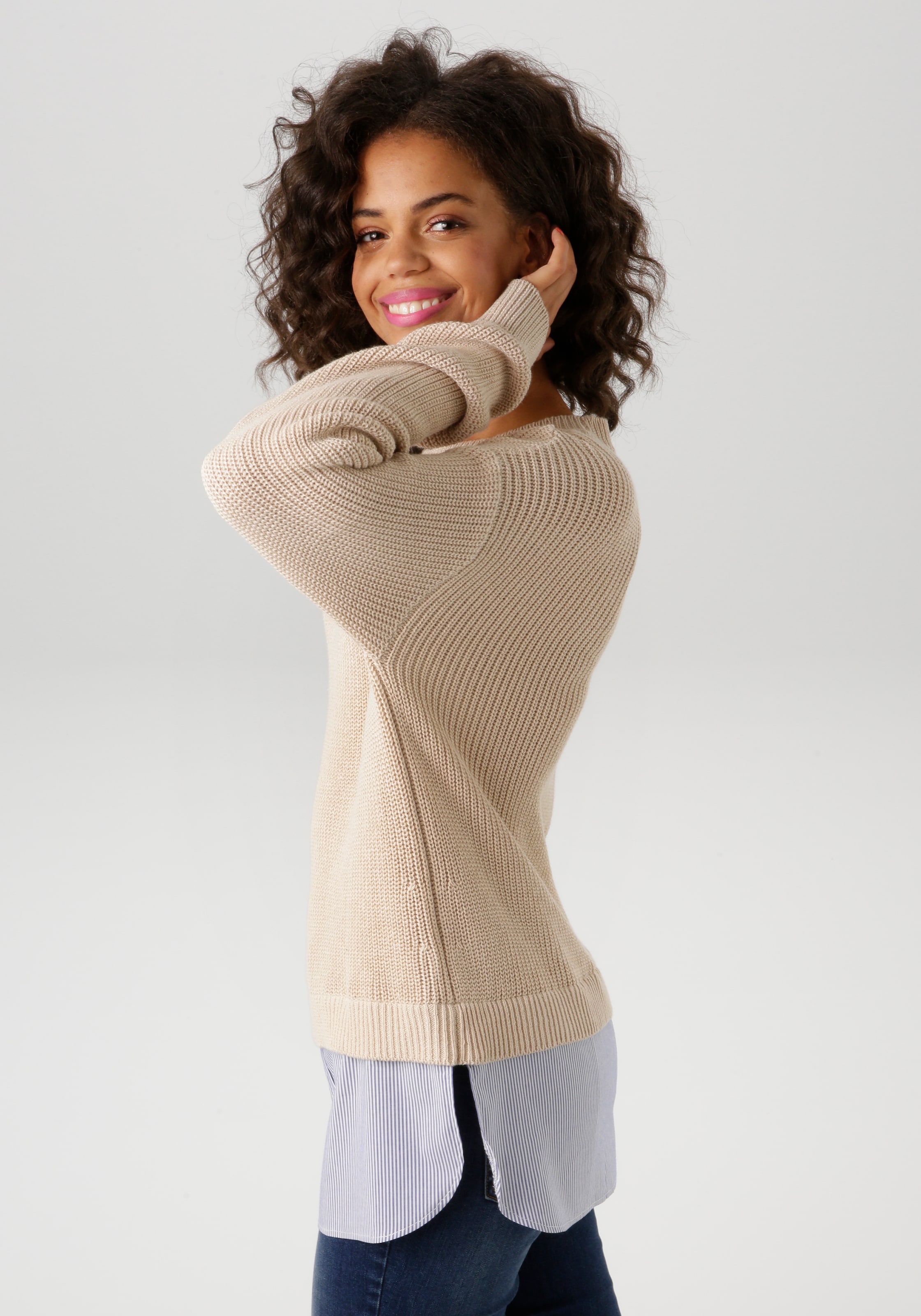 Aniston CASUAL Strickpullover, mit gestreiftem Bluseneinsatz am Saum - NEUE KOLLEKTION