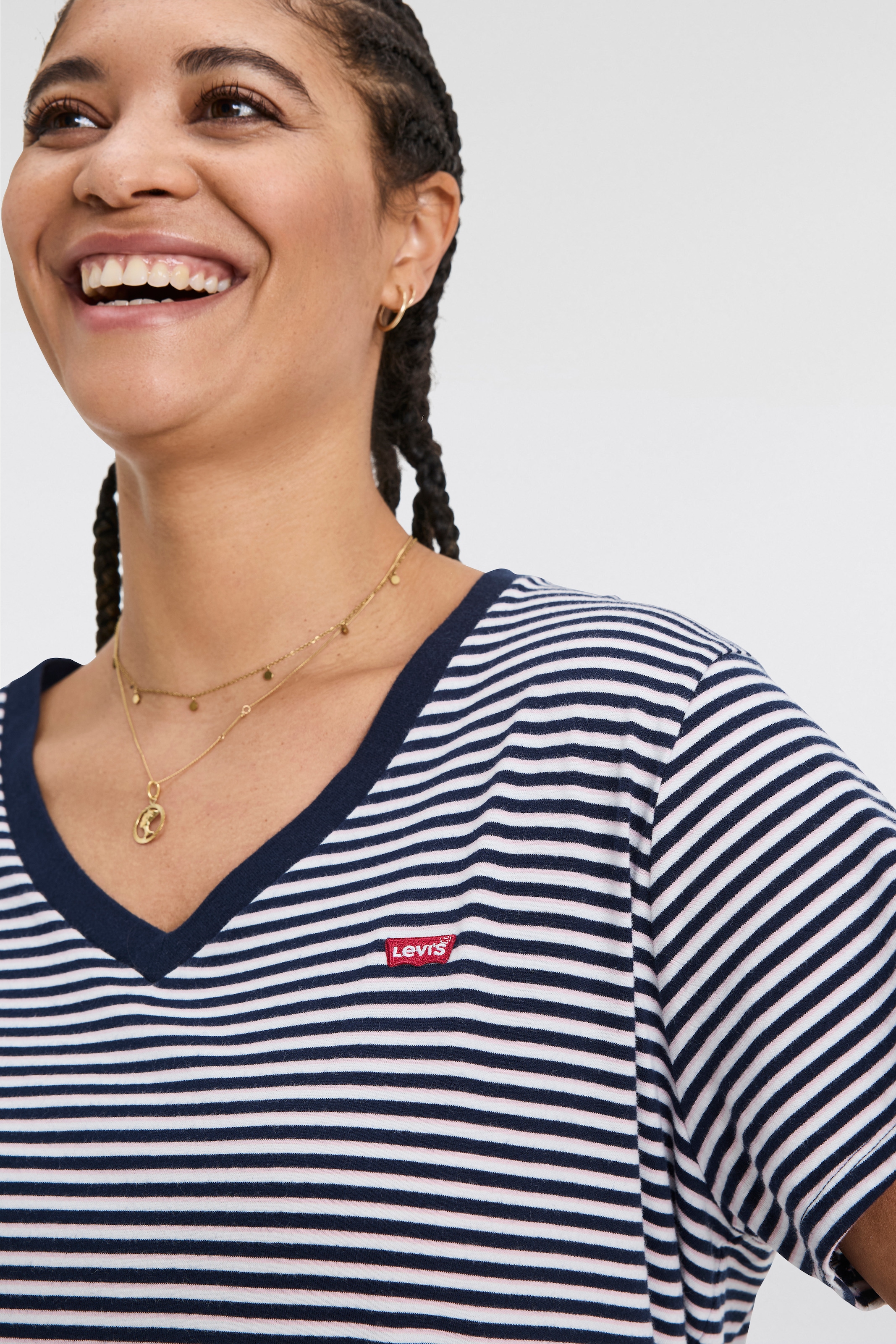 Levi's® Plus T-Shirt »PL PERFECT VNEC«