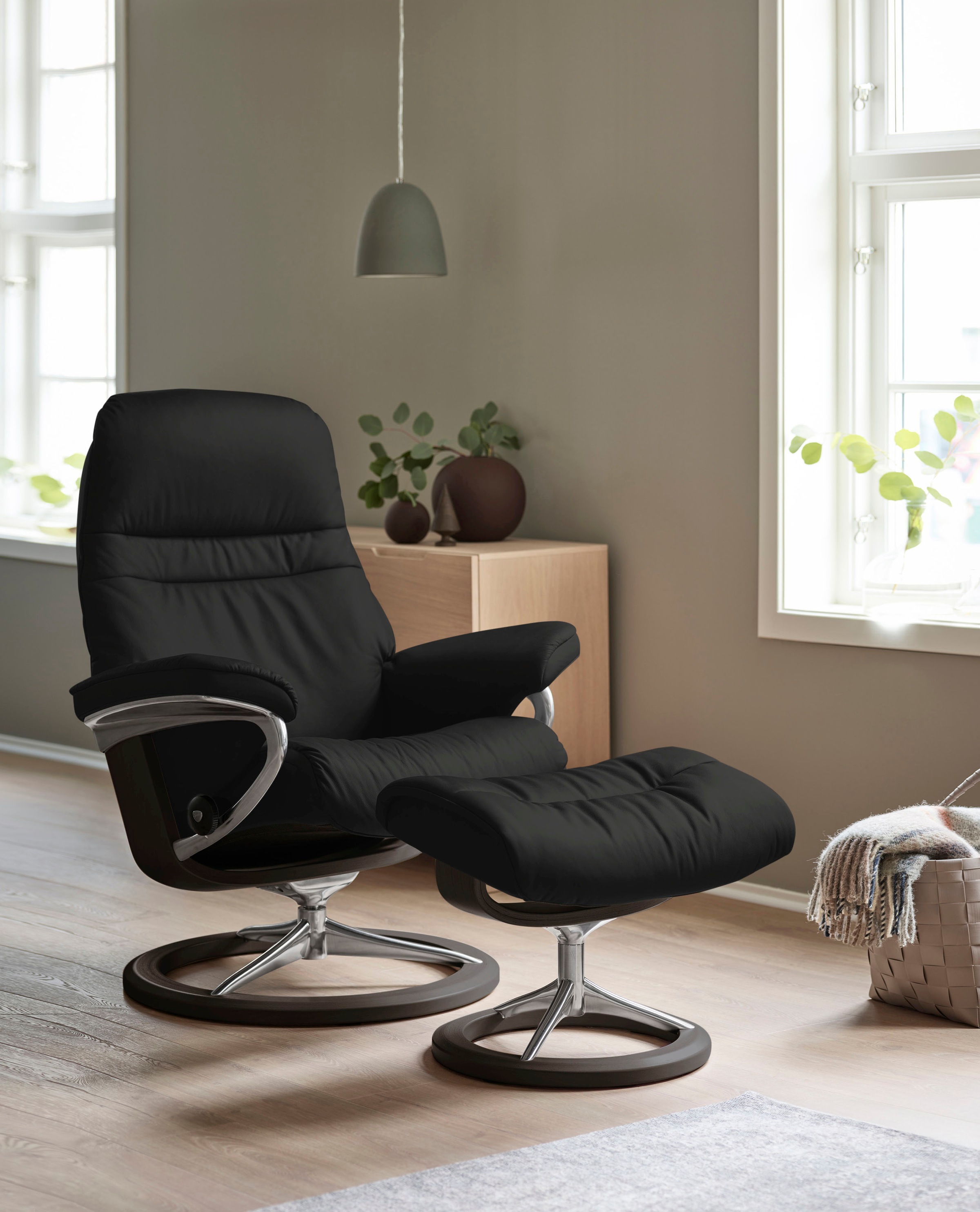 Stressless® Relaxsessel »Sunrise«, (Set, Relaxsessel mit Hocker), mit Signature Base, Größe L, Gestell Wenge