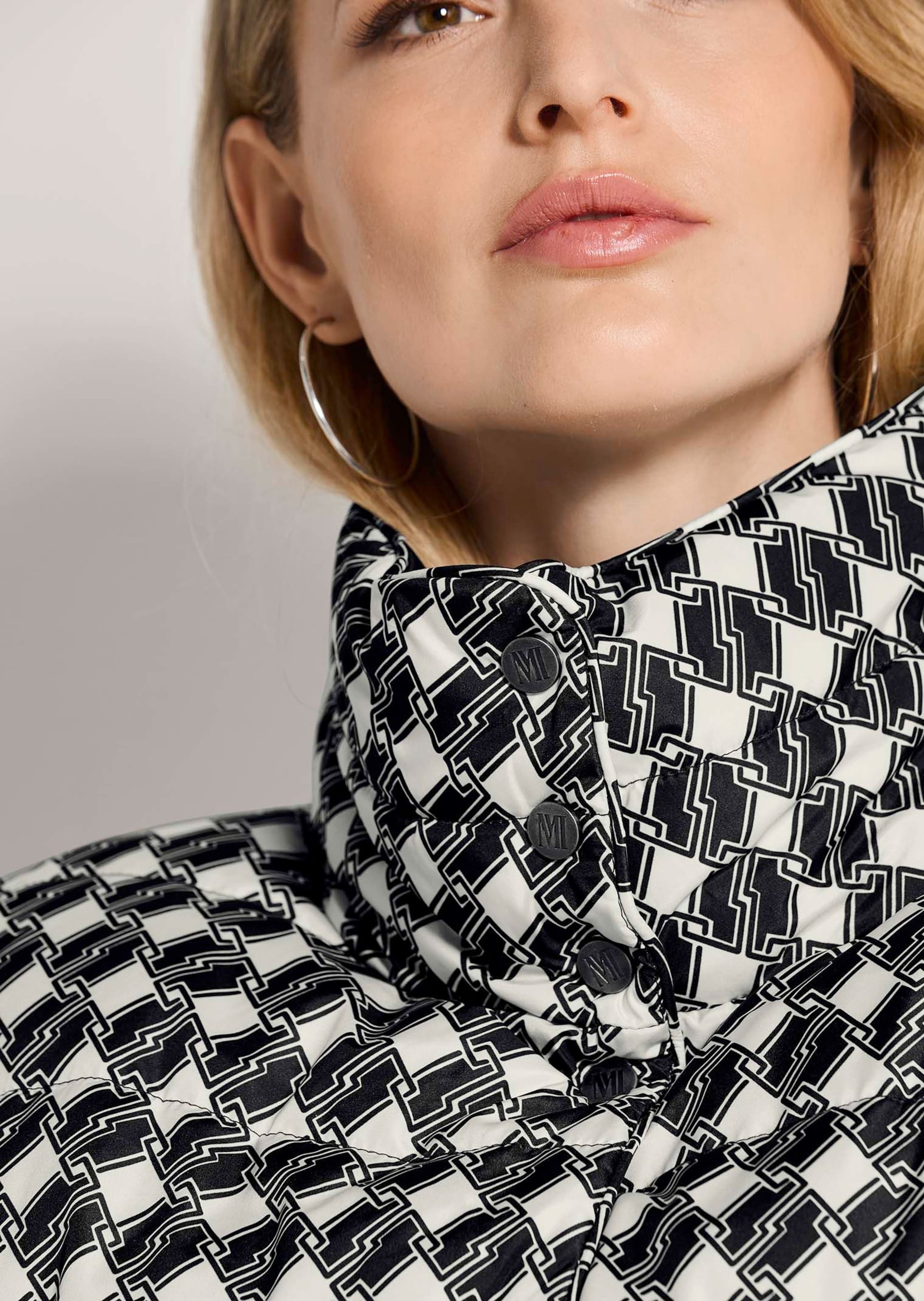 MADELEINE Kurzjacke »Jacke Steppjacke zum Wenden«