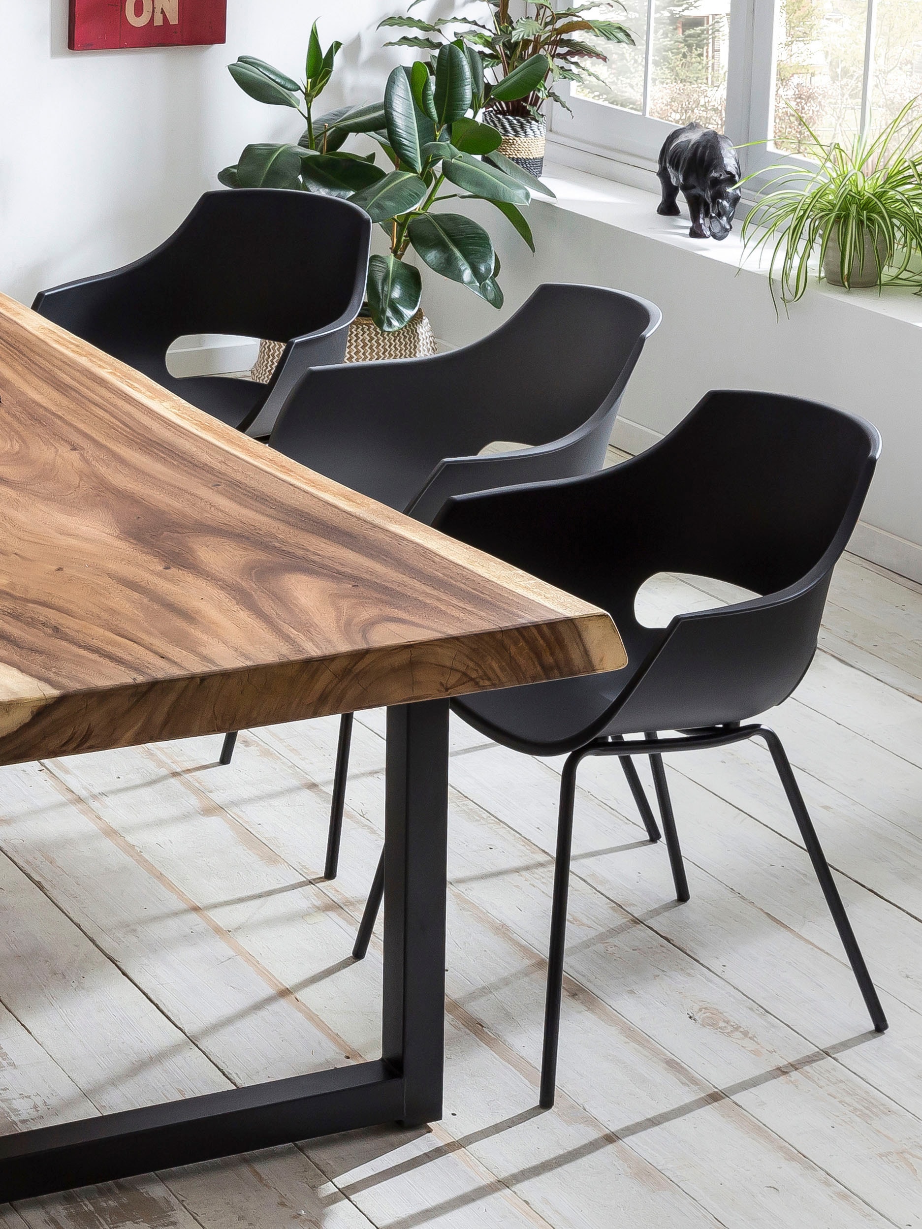 SIT Baumkantentisch, 8 cm Massivholzplatte mit Baumkante wie gewachsen
