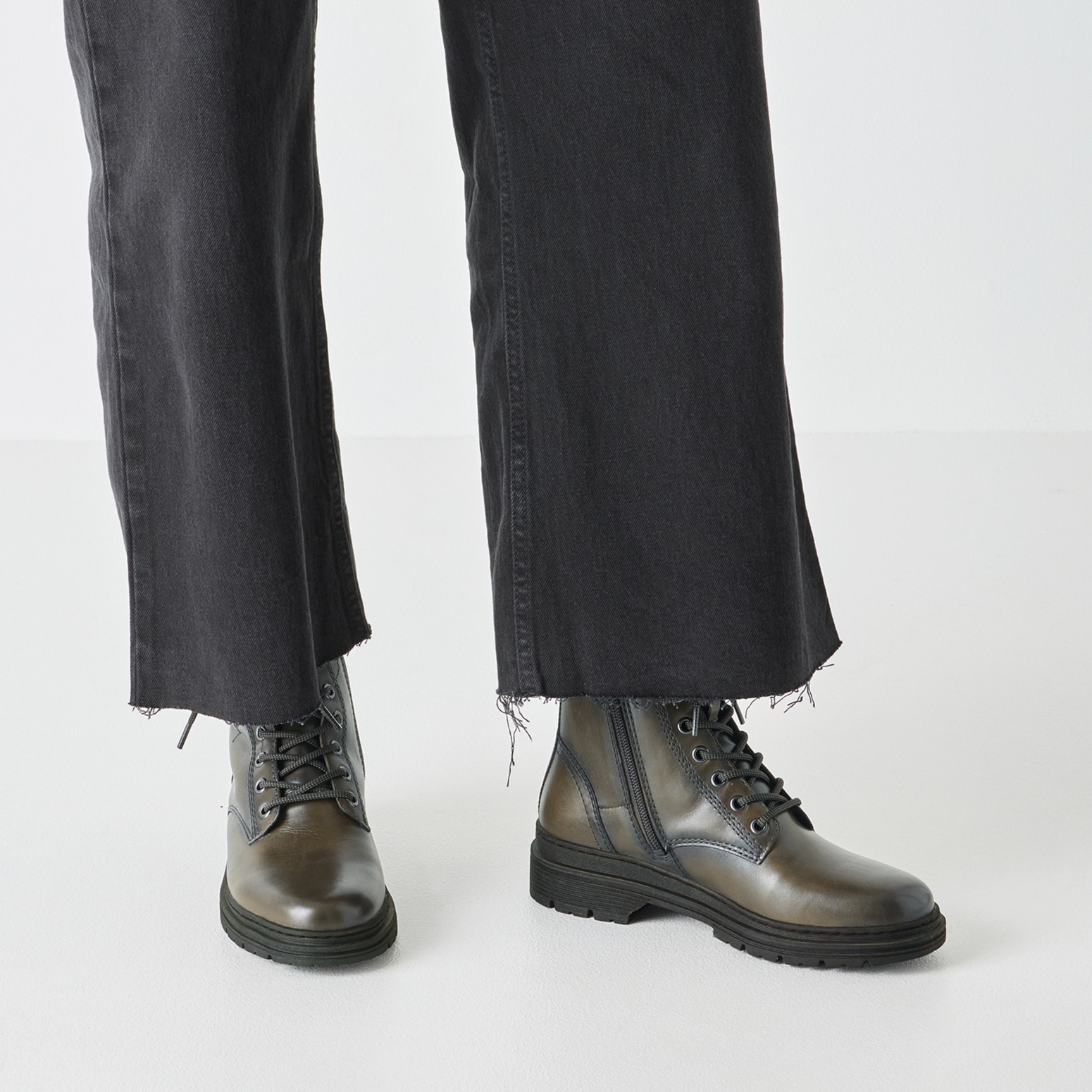 Tamaris Schnürboots  , Blockabsatz, Schnürstiefelette in angesagter Used Optik