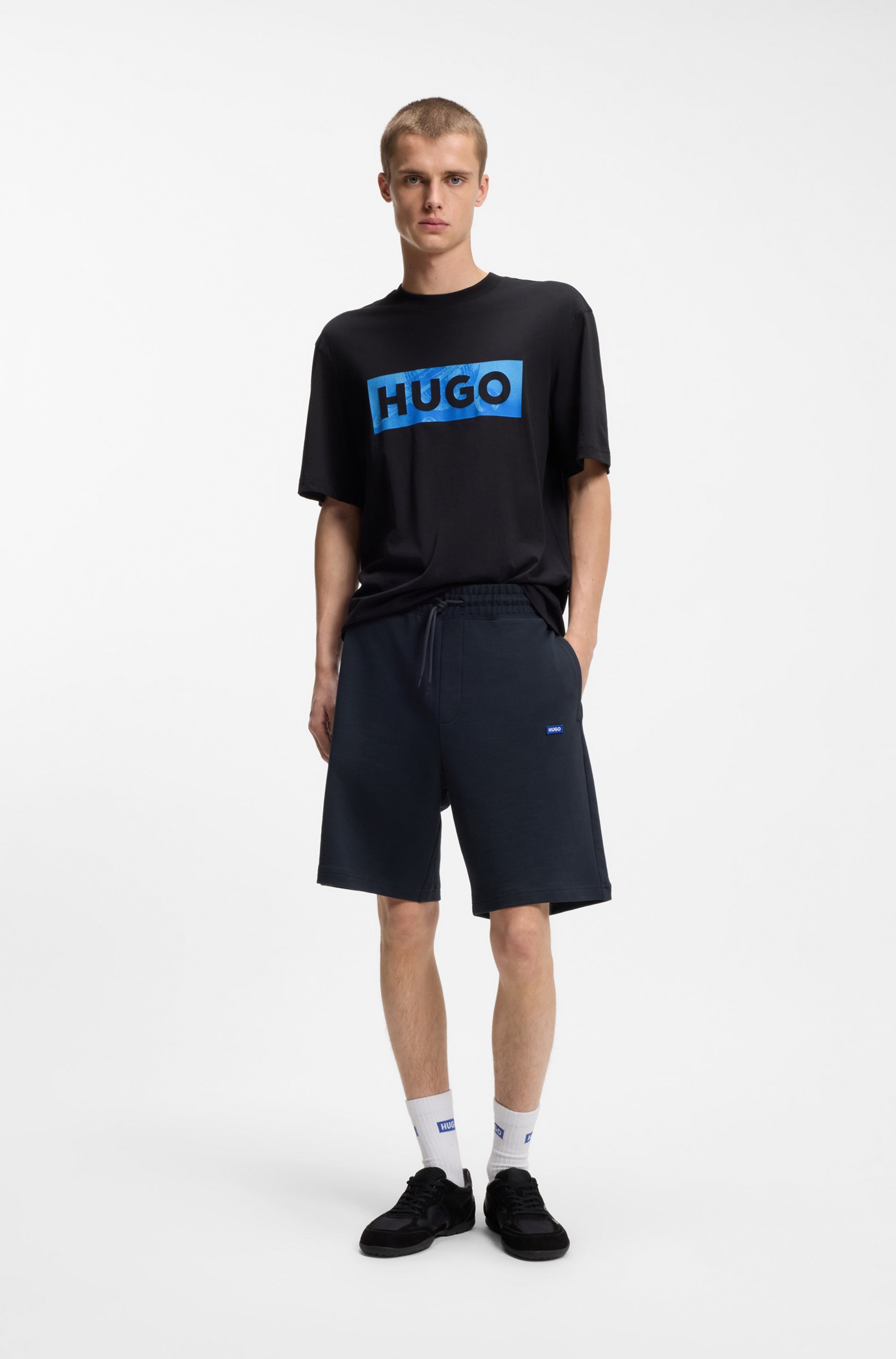 HUGO Sweatshorts »Nasensio«  mit Markenlabel