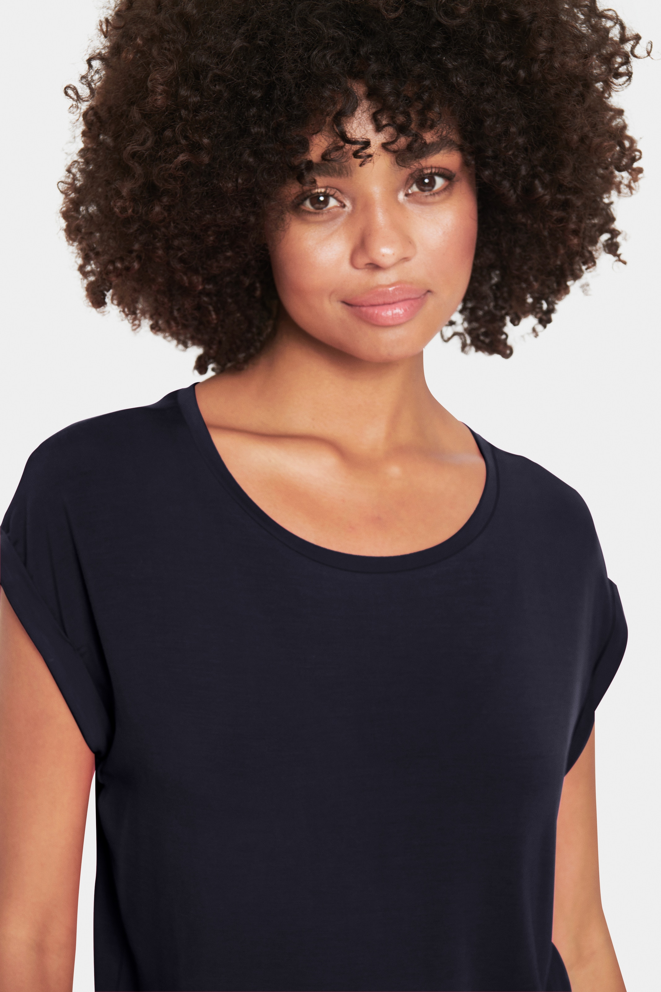 Saint Tropez Rundhalsshirt, Basic in edler LYOCELL Qualität