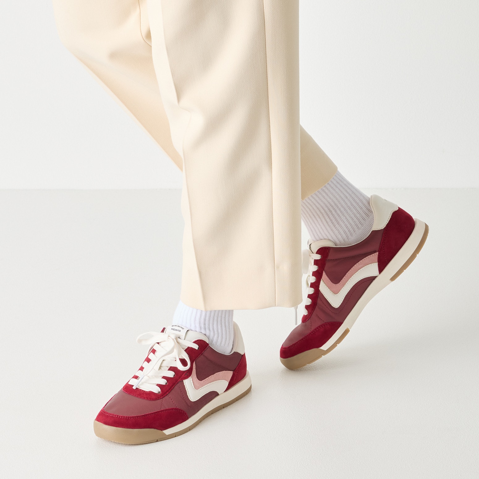 Tamaris Sneaker  , Freizeitschuh, Halbschuh, Schnürschuh, weich gepolsterter Schaftrand