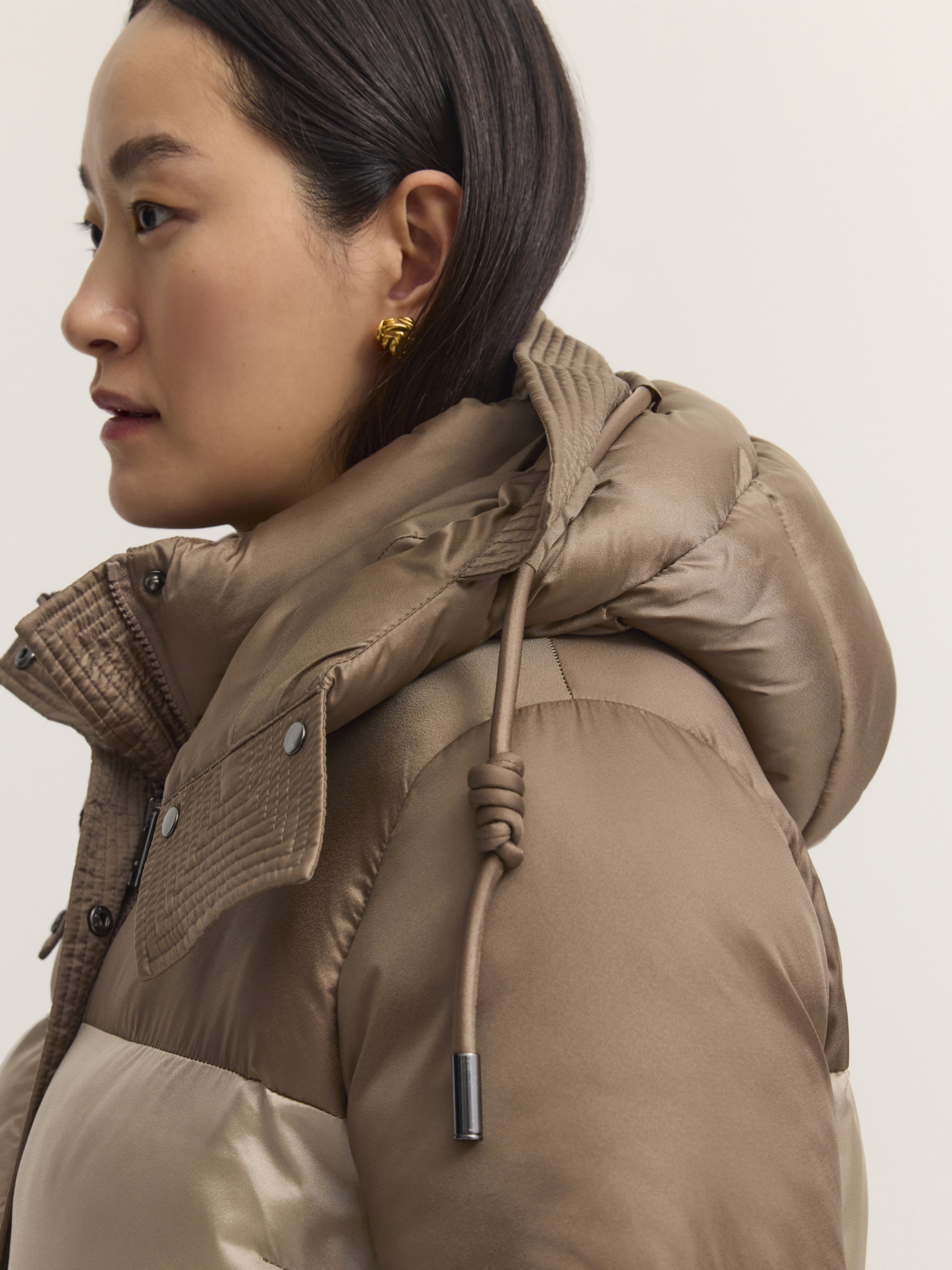 bugatti Kurzjacke »Regular Fit« mit Kapuze Regular Fit Sorona Kapuze Colorblocking