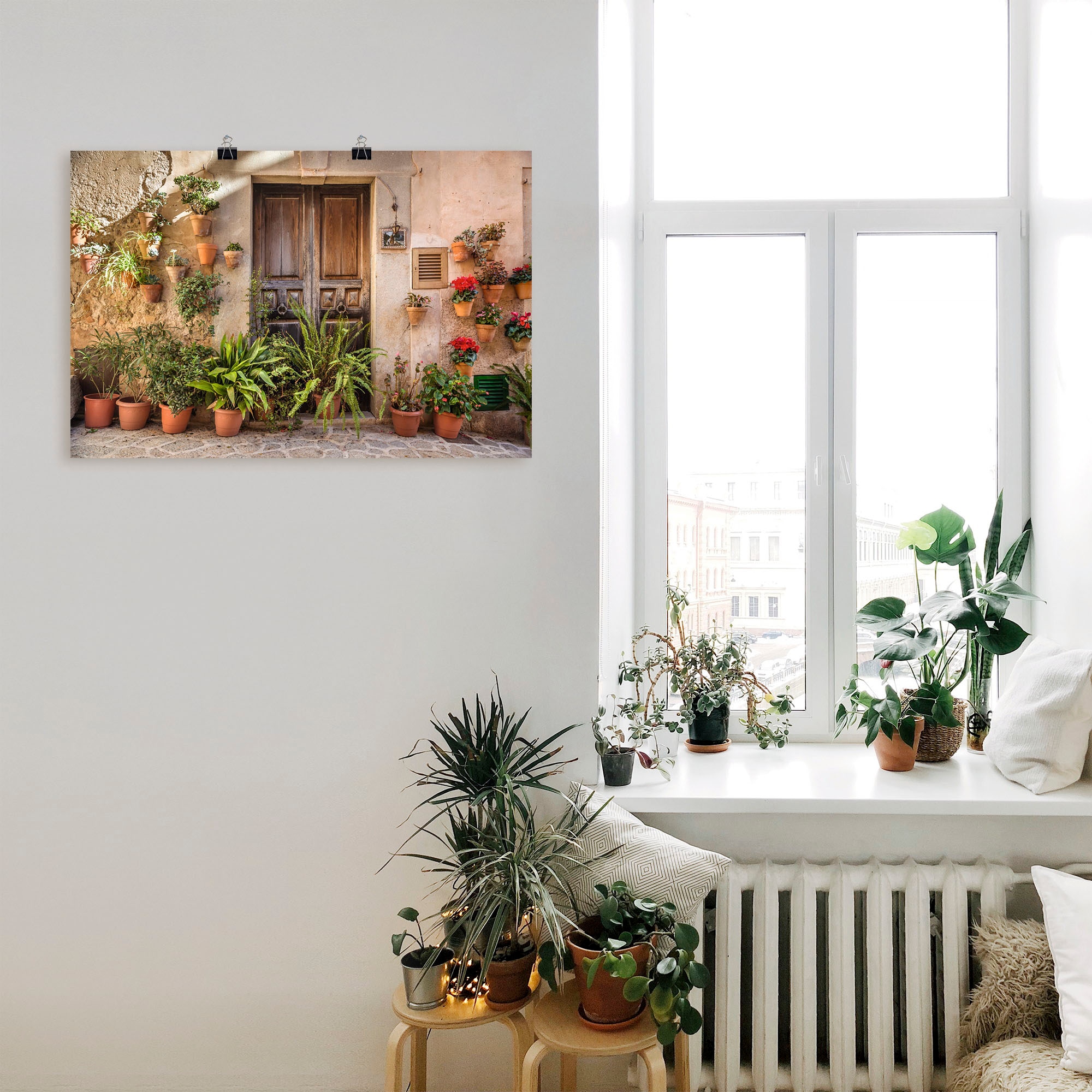 Artland Wandbild »Altstadtgasse Mallorca, Spanien«, Pflanzenbilder, (1 St.), als Alubild, Outdoorbild, Leinwandbild, Poster, Wandaufkleber