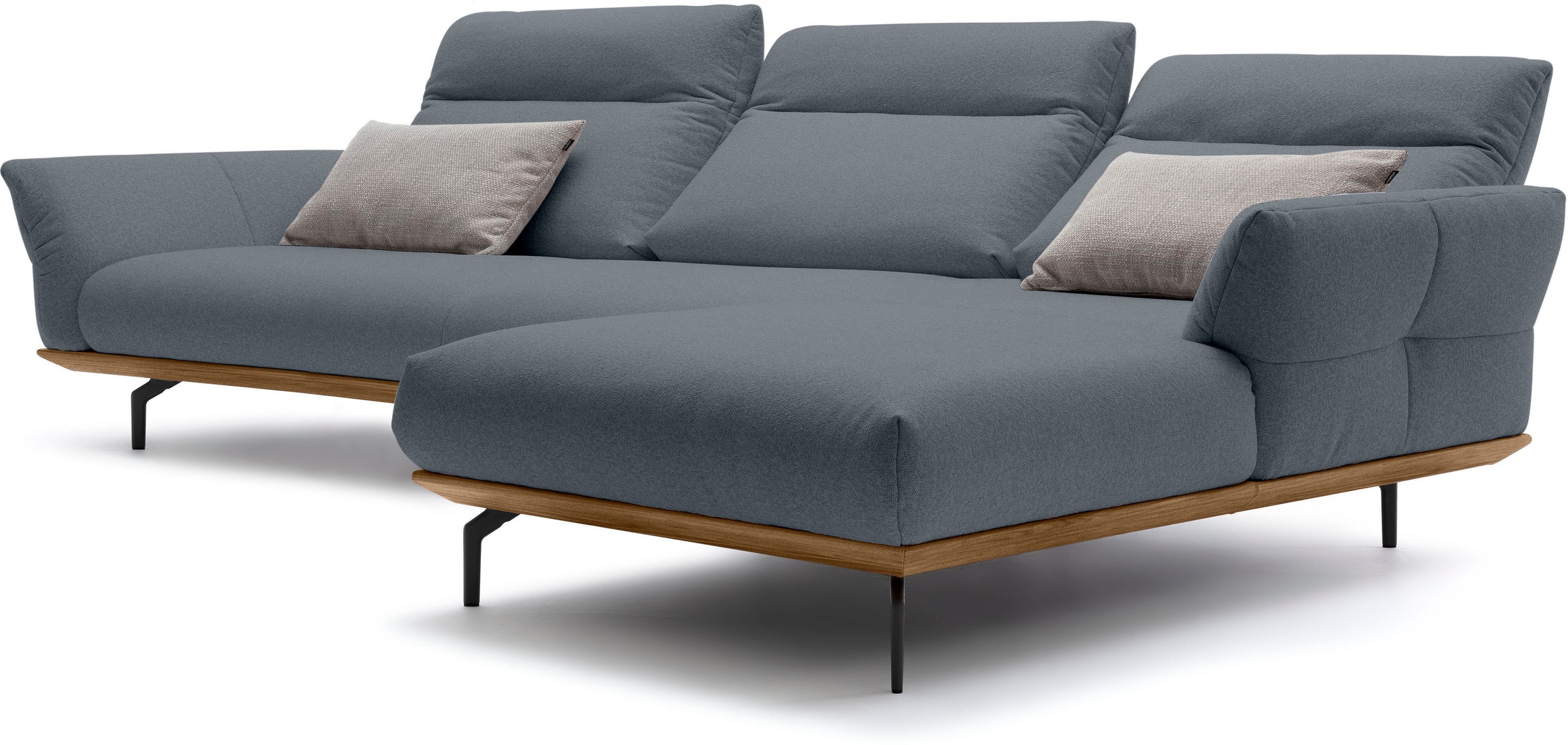 Creation BY ROLF BENZ Ecksofa »CR.460«, Sockel in Nussbaum, Winkelfüße in Umbragrau, Breite 338 cm