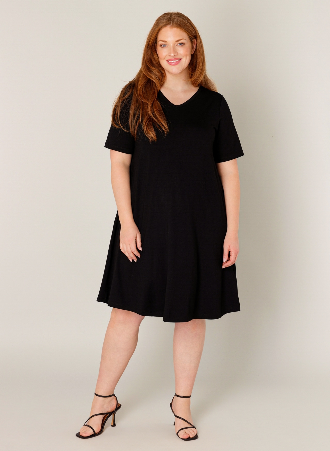Base Level Curvy Shirtkleid "Abernathy" Sommerkleid In leicht ausgestellter Form