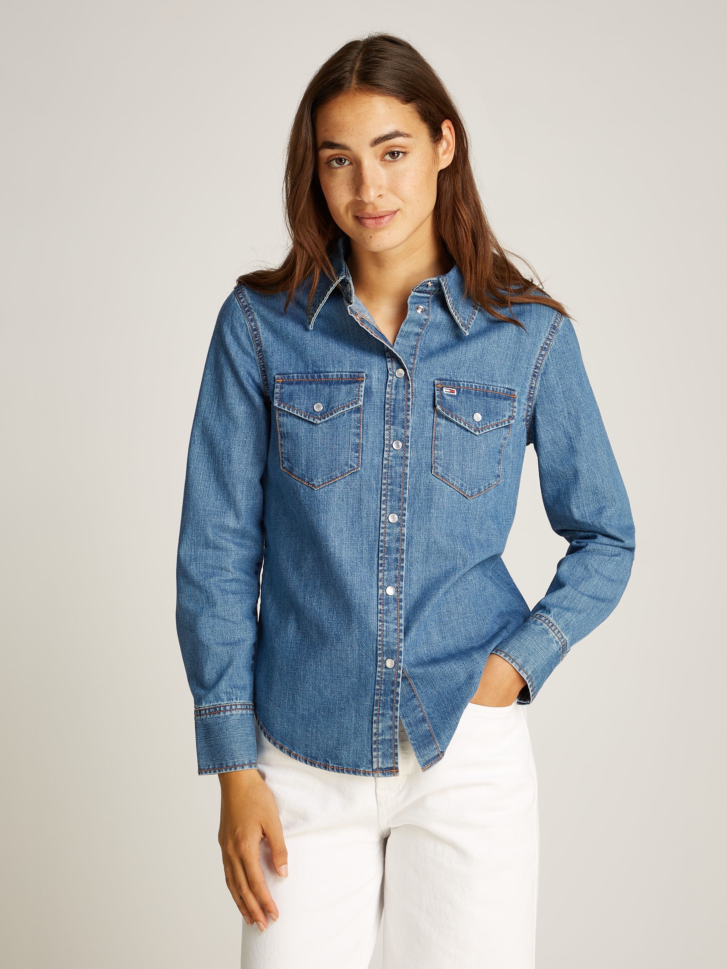 Tommy Jeans Jeansbluse »REGULAR WESTERN SHIRT«, mit Logostickerei