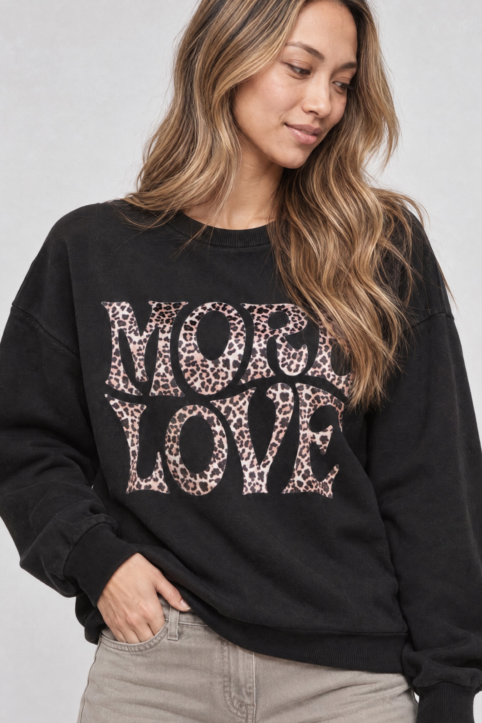 Alife & Kickin Sweatshirt , Schriftzug More Love, breite Rippbündchen, Relaxed Fit
