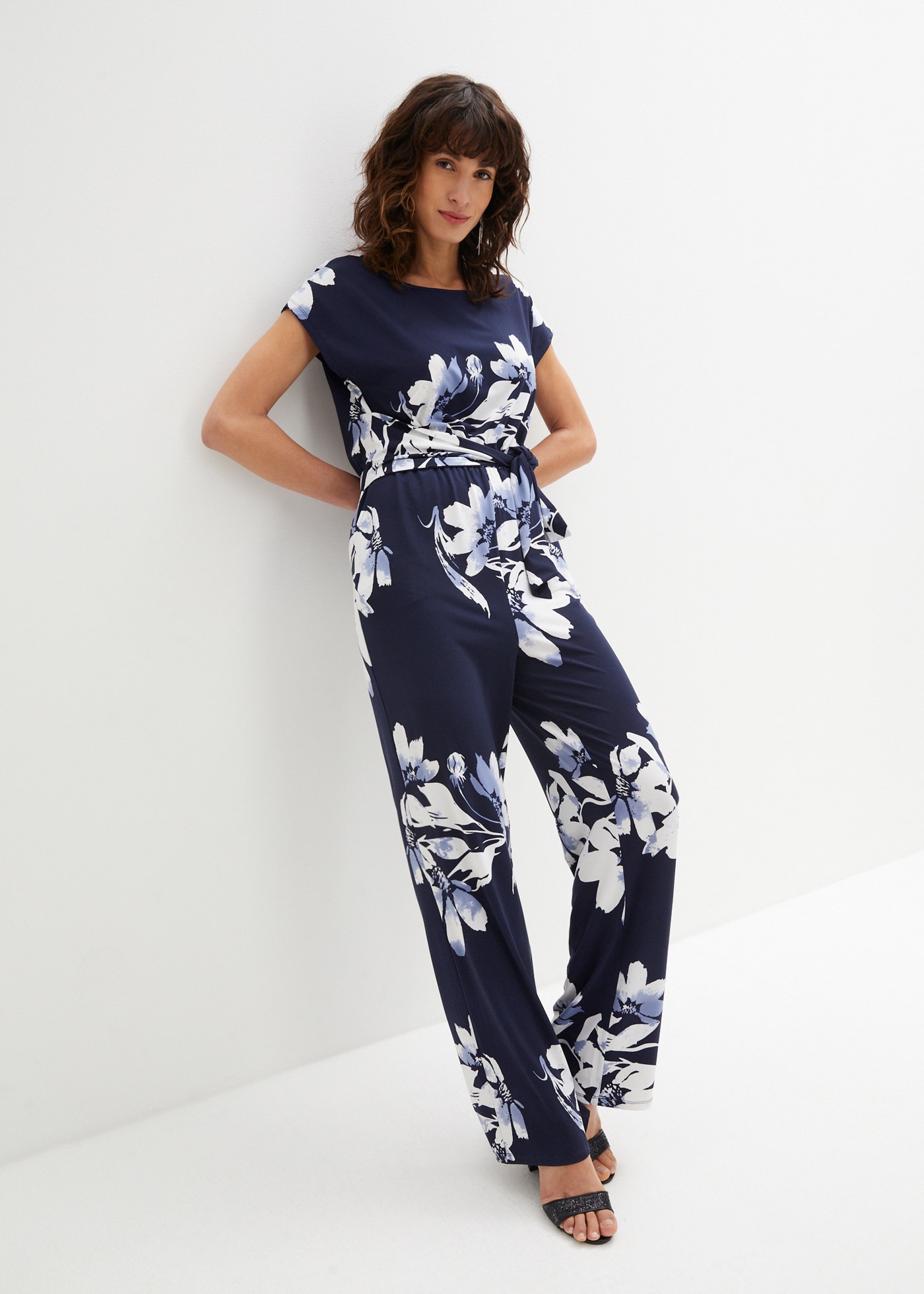 bonprix Jumpsuit »Jumpsuit mit Bindeband« für eleganten Look, mit Bindeband zur Taillenanpassung