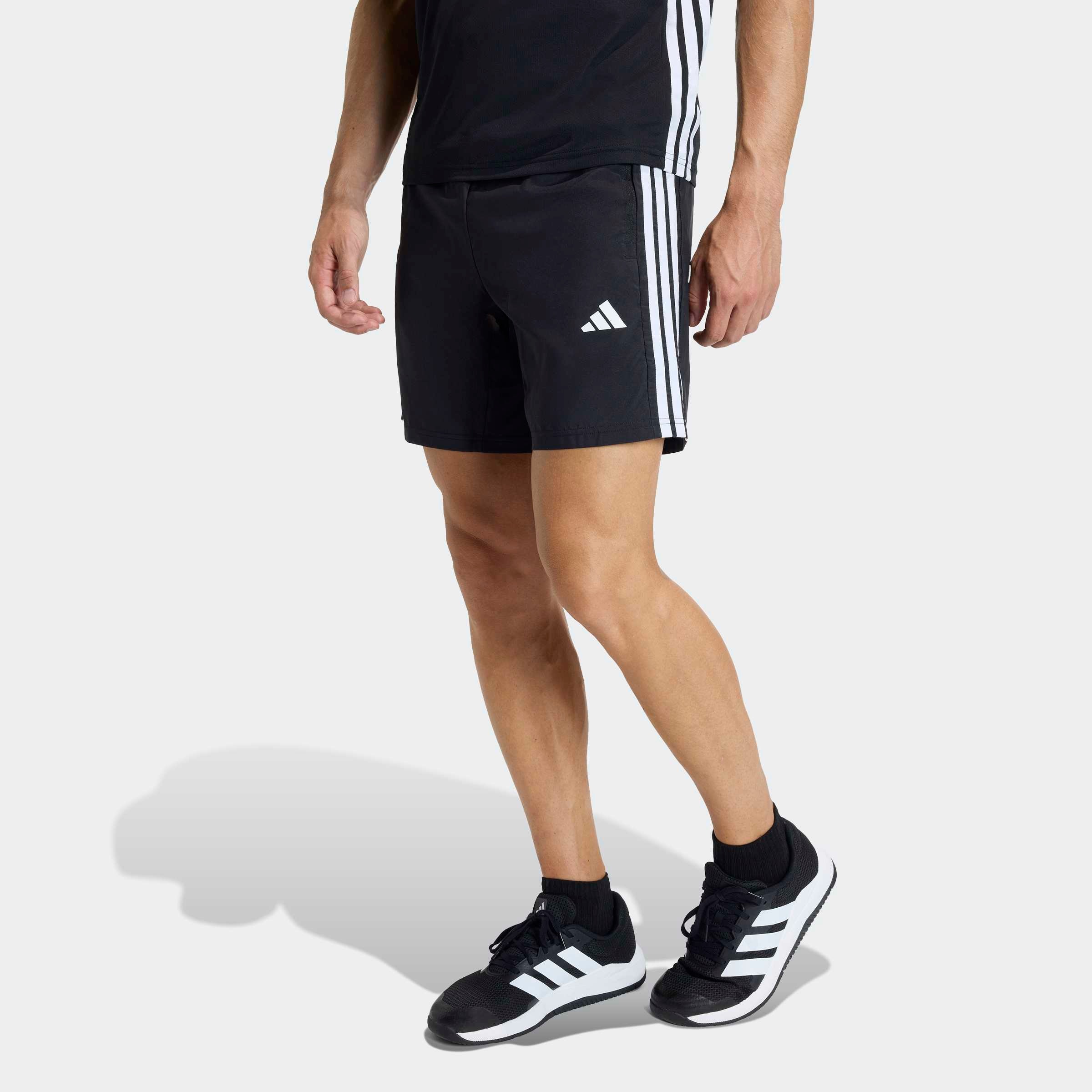 adidas Performance Shorts »WORKOUT ESSENTIALS 3-STRIPES WOVEN«  für Fitness und Sportmode, normal-weite Passform