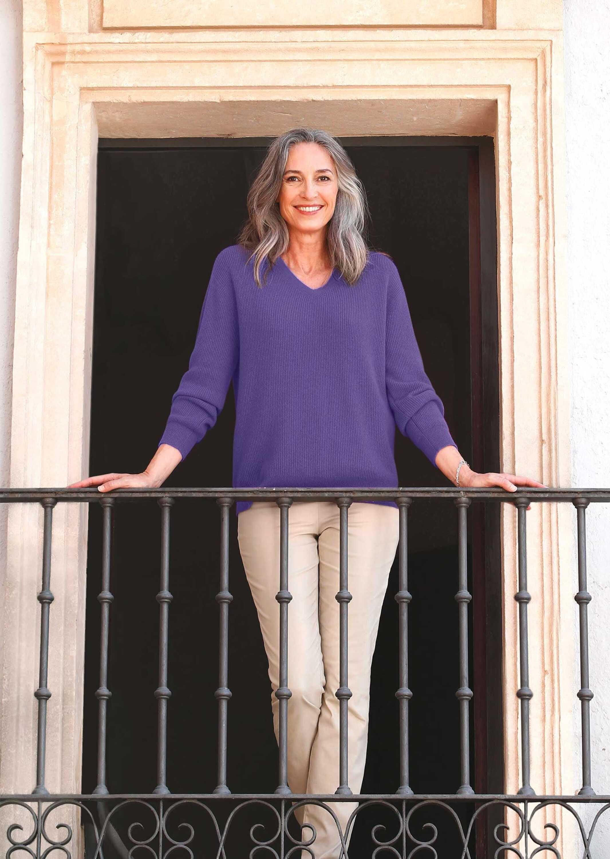 GOLDNER Strickpullover »Kurzgröße Kaschmirpullover mit V-Ausschnitt« Ohne