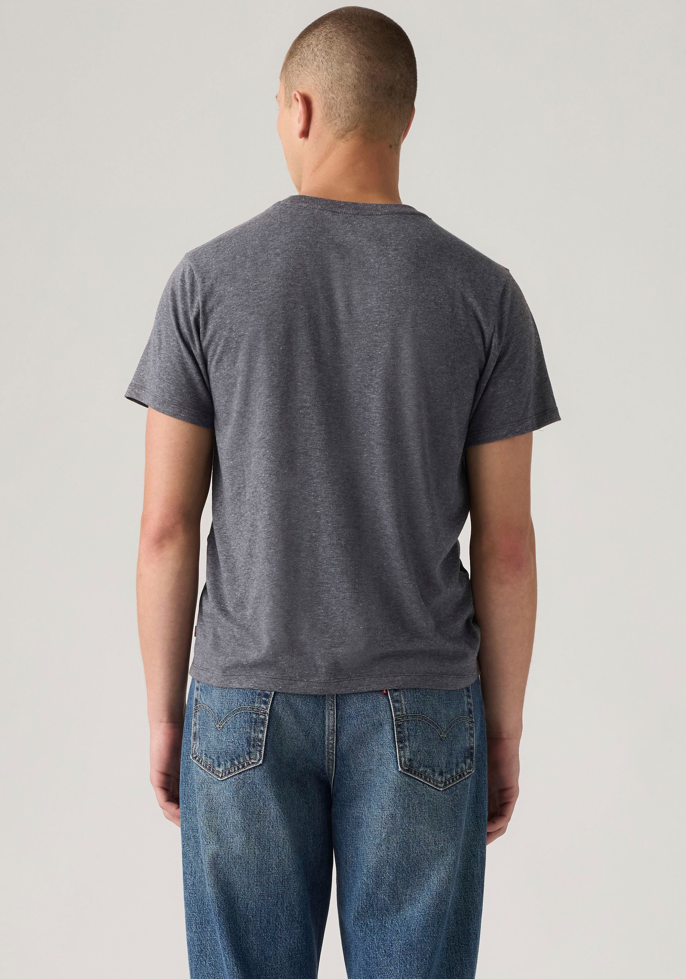 Levi's® T-Shirt »GRAPHIC CREWNECK TEE« Melierter Feinstrick, pflegeleichter Materialmix