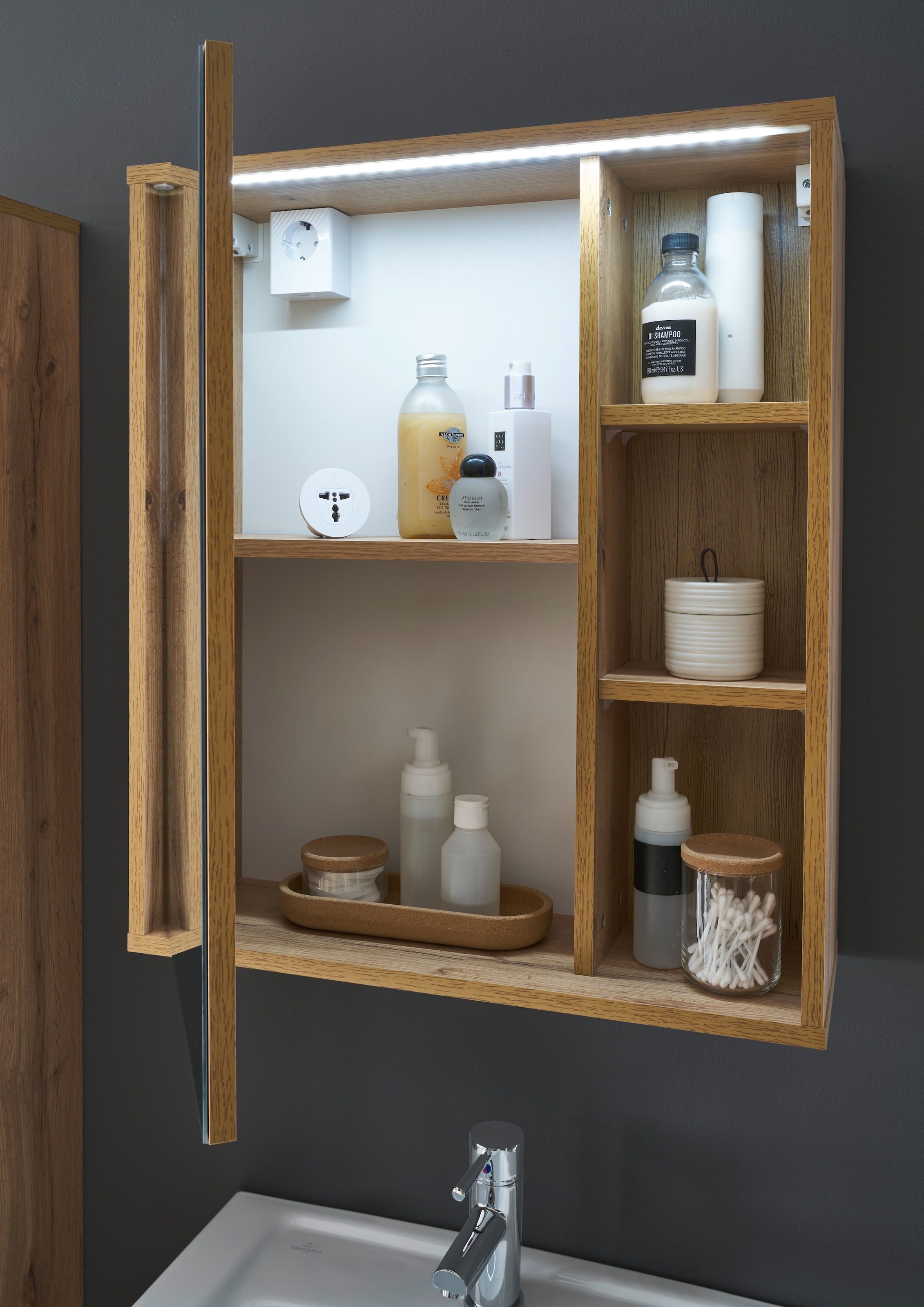 BASIC by Balculina Spiegelschrank »Este«, (1 St.), LED-Spiegelschrank 60 cm