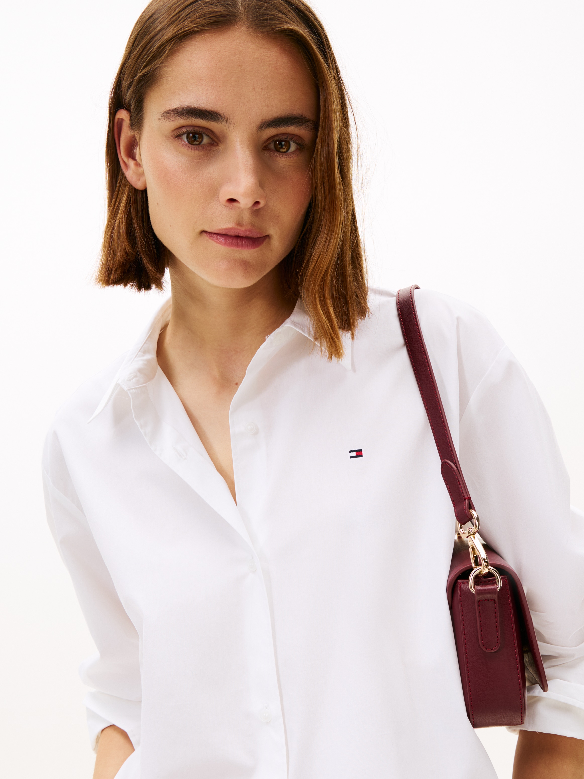 Tommy Hilfiger Hemdbluse »ESS POPLIN EASY FIT SHIRT«, mit abgerundetem Saum