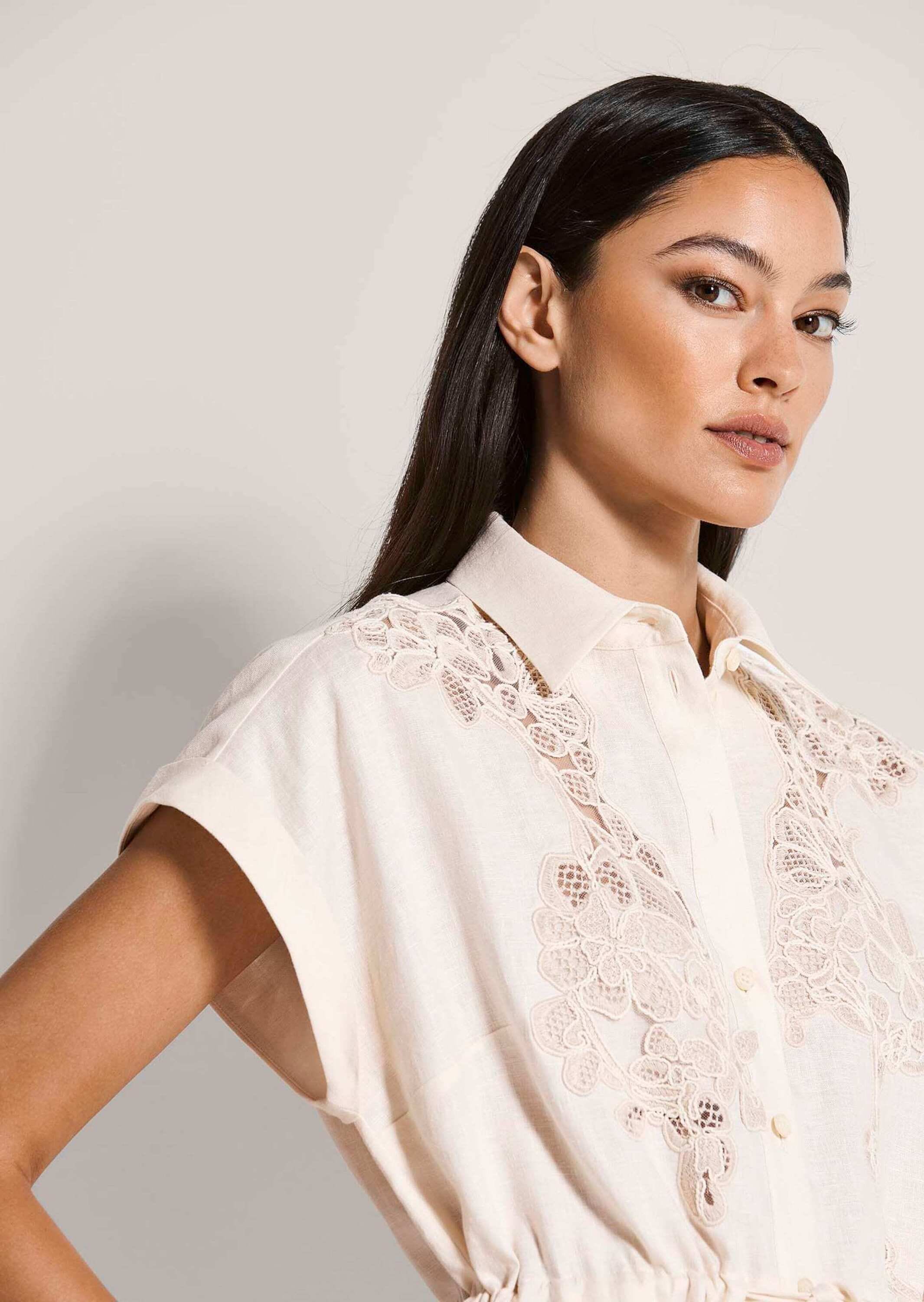 MADELEINE Sommerkleid »Hemdkleid Leinenkleid mit Spitzendetails« Nahttasche Hemdbluse mit Tunnelzug mit Bindeband in der Taillie