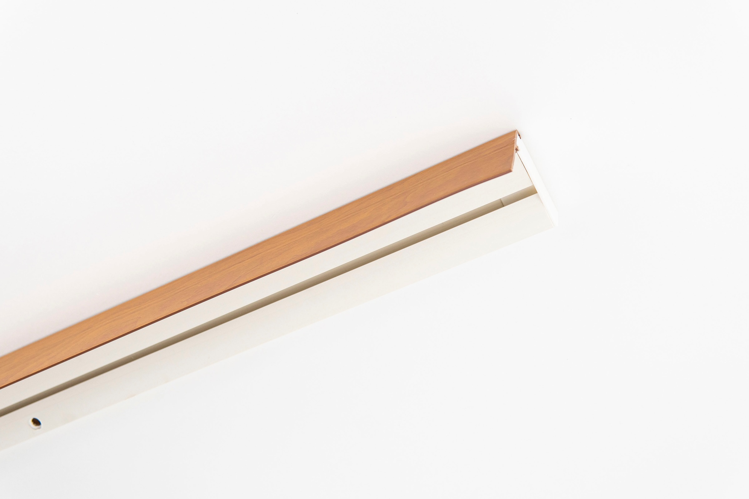 GARESA Gardinenschiene »Kunststoffschiene Blende«, schlicht Wunschmaßlänge, einfache mit Montage, verlängerbar, Deckenmontage, 3 läufig-läufig