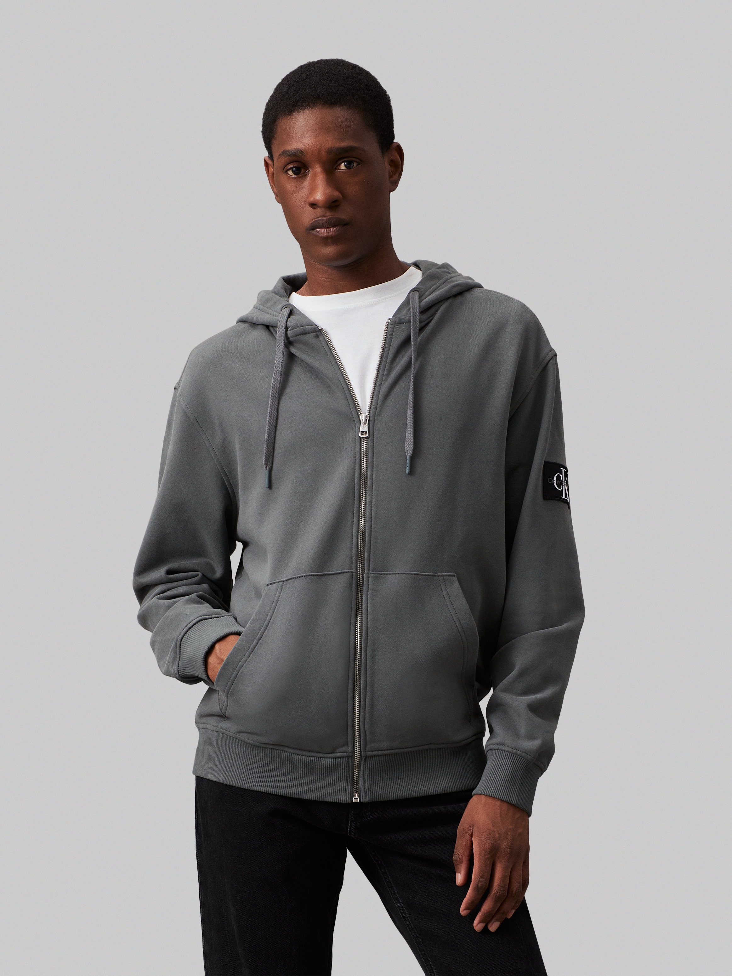 Sweatshirt »BADGE ZIP THROUGH HOODIE«, mit Logopatch