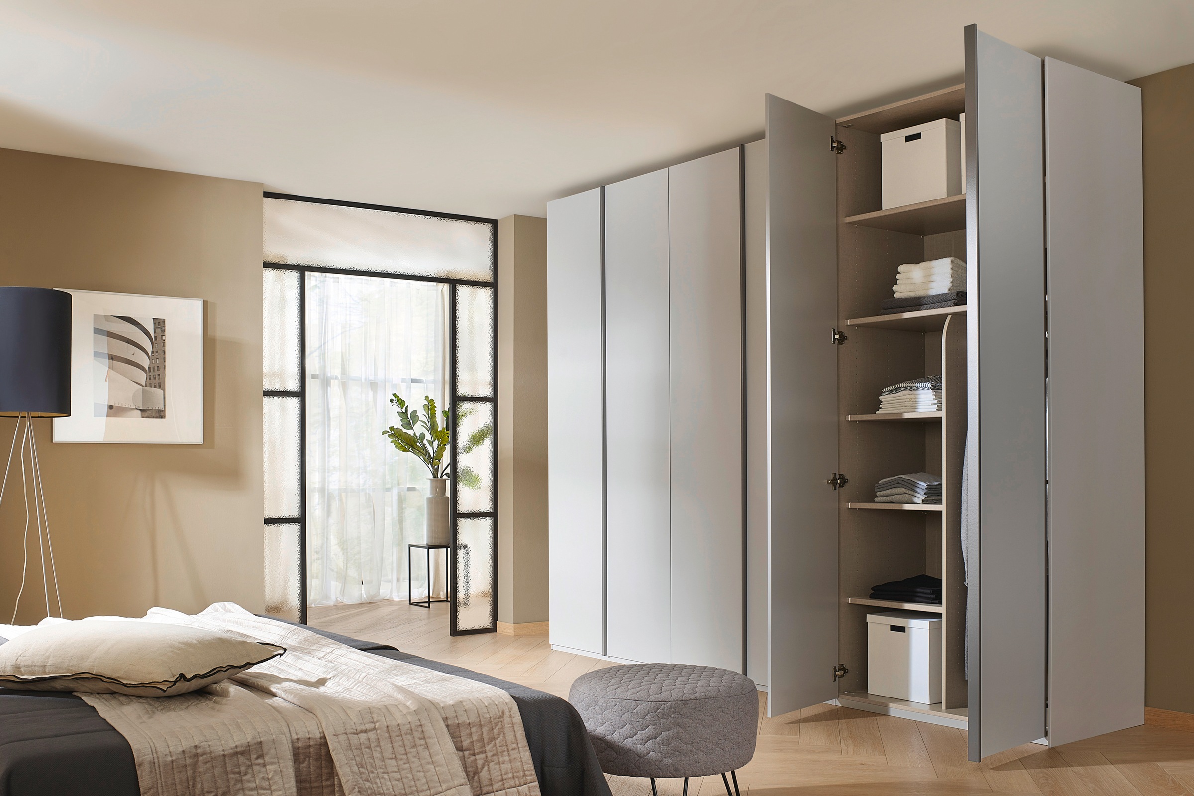 rauch Drehtürenschrank »Skat Meridian«, inkl. Innenspiegel und 4 Innenschubladen