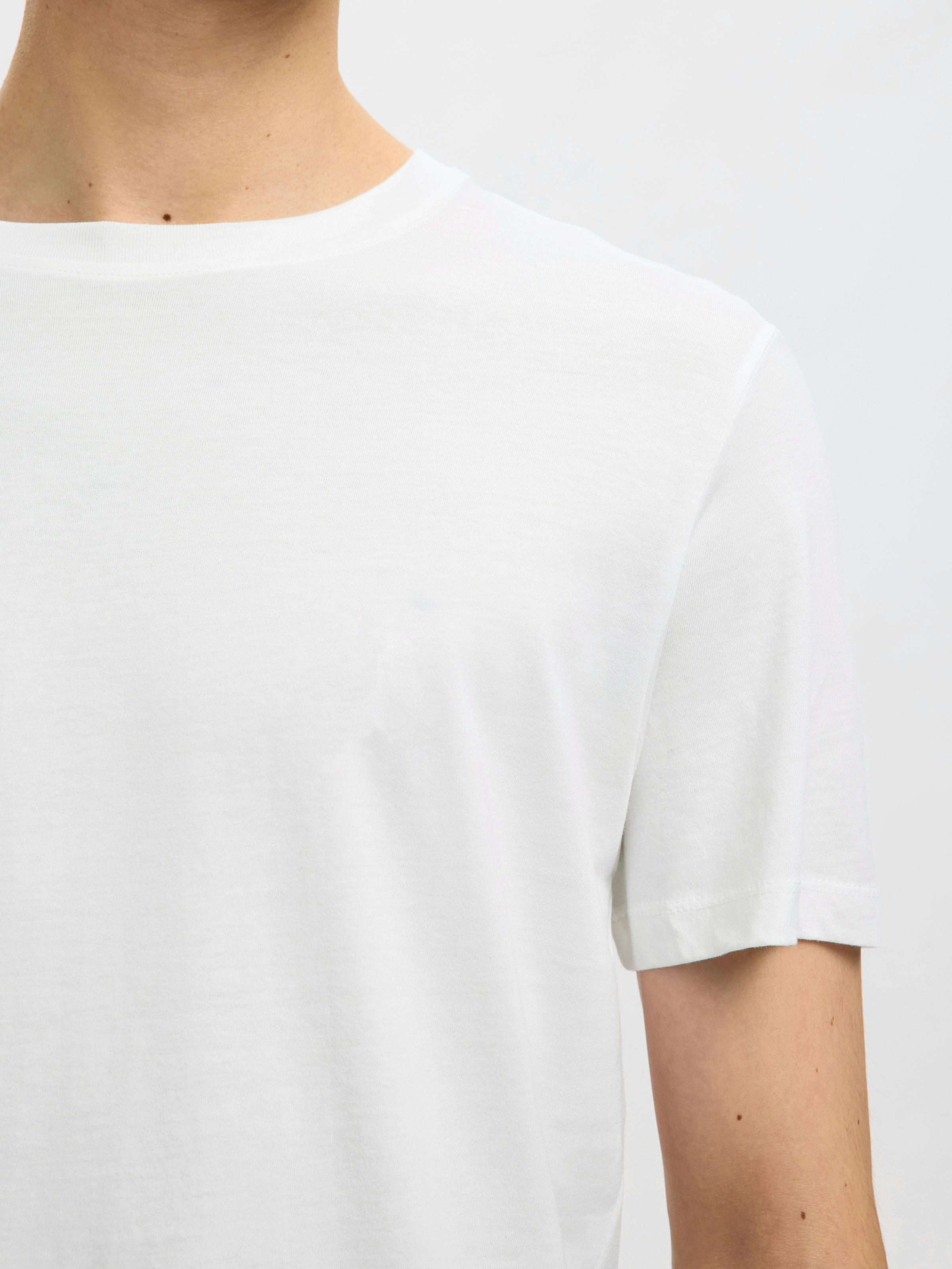 SELECTED Rundhalsshirt »SLHCORMAC SS O-NECK TEE 3-PACK NOOS« Packung, 3 Baumwolle, normal geschnitten, 3-er Pack