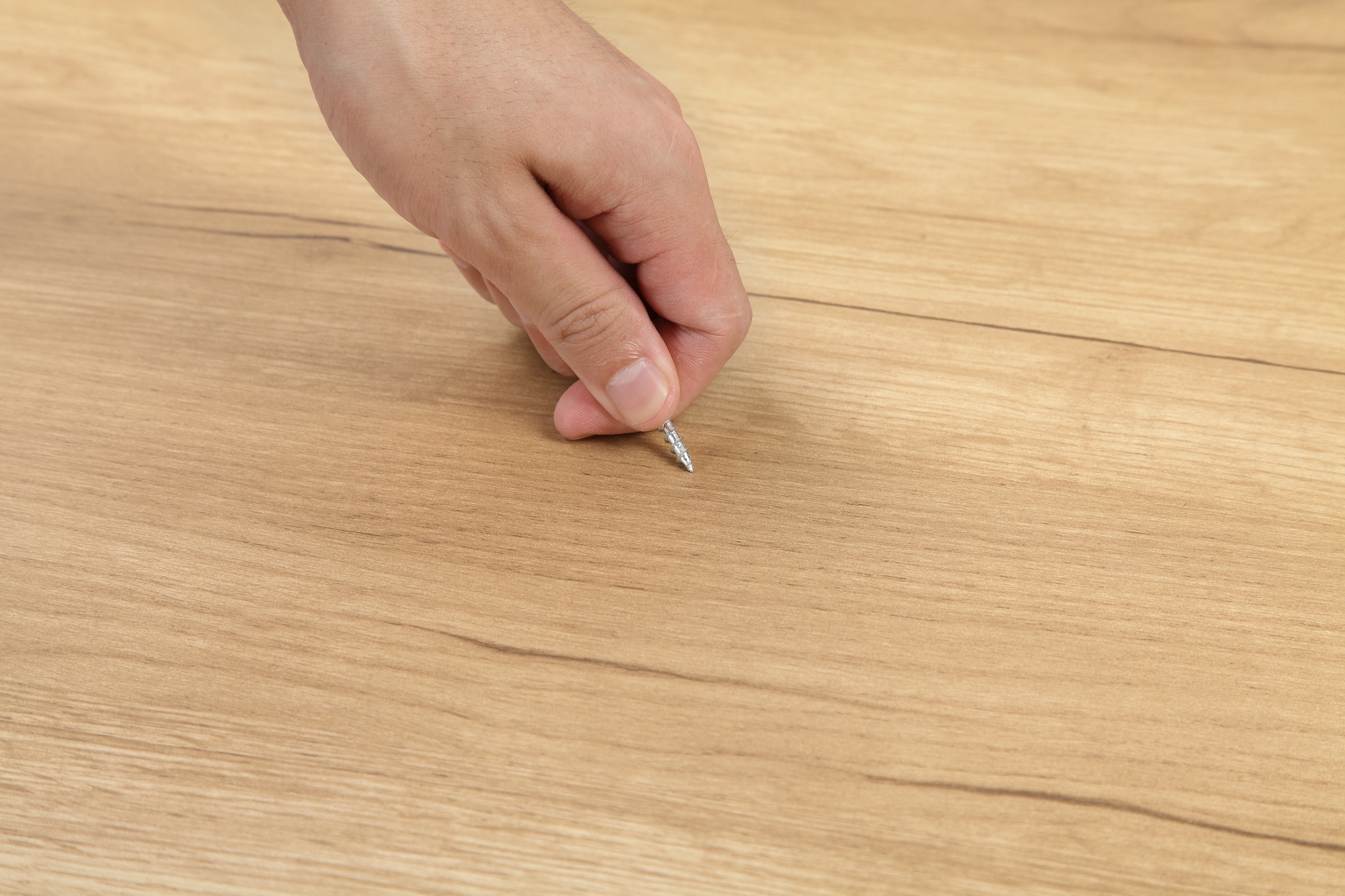 PLACES OF STYLE Schreibtisch »Moid, Computertisch in modernem Design« Breite 80 cm, mit Schublade, Kabeldurchlass & Metallkufe