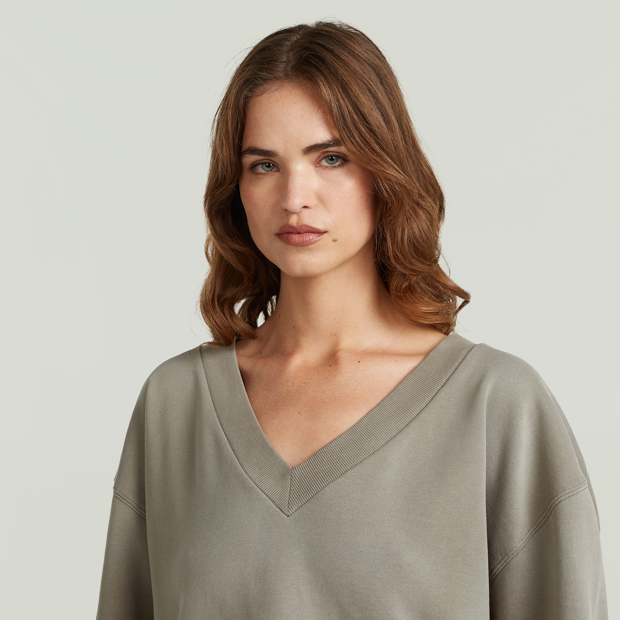 G-STAR Sweatshirt »Sun faded V-Neck Loose Wmn«, mit V-Ausschnitt
