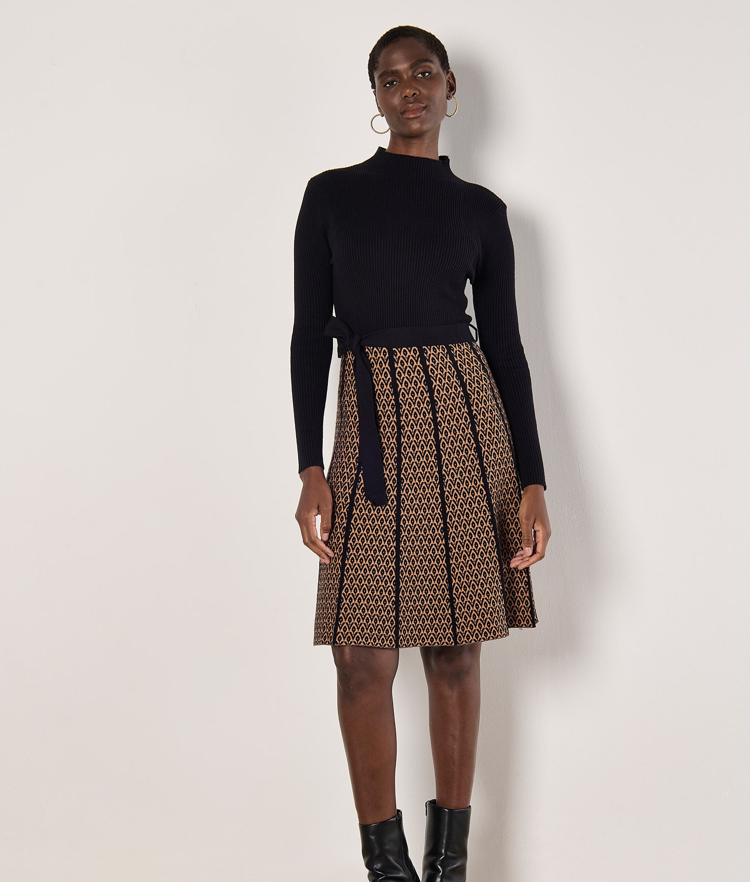 Apricot Minikleid »Fit and flare Kleid« mit Bindeband, 2 tlg. mit Taillenbindeband