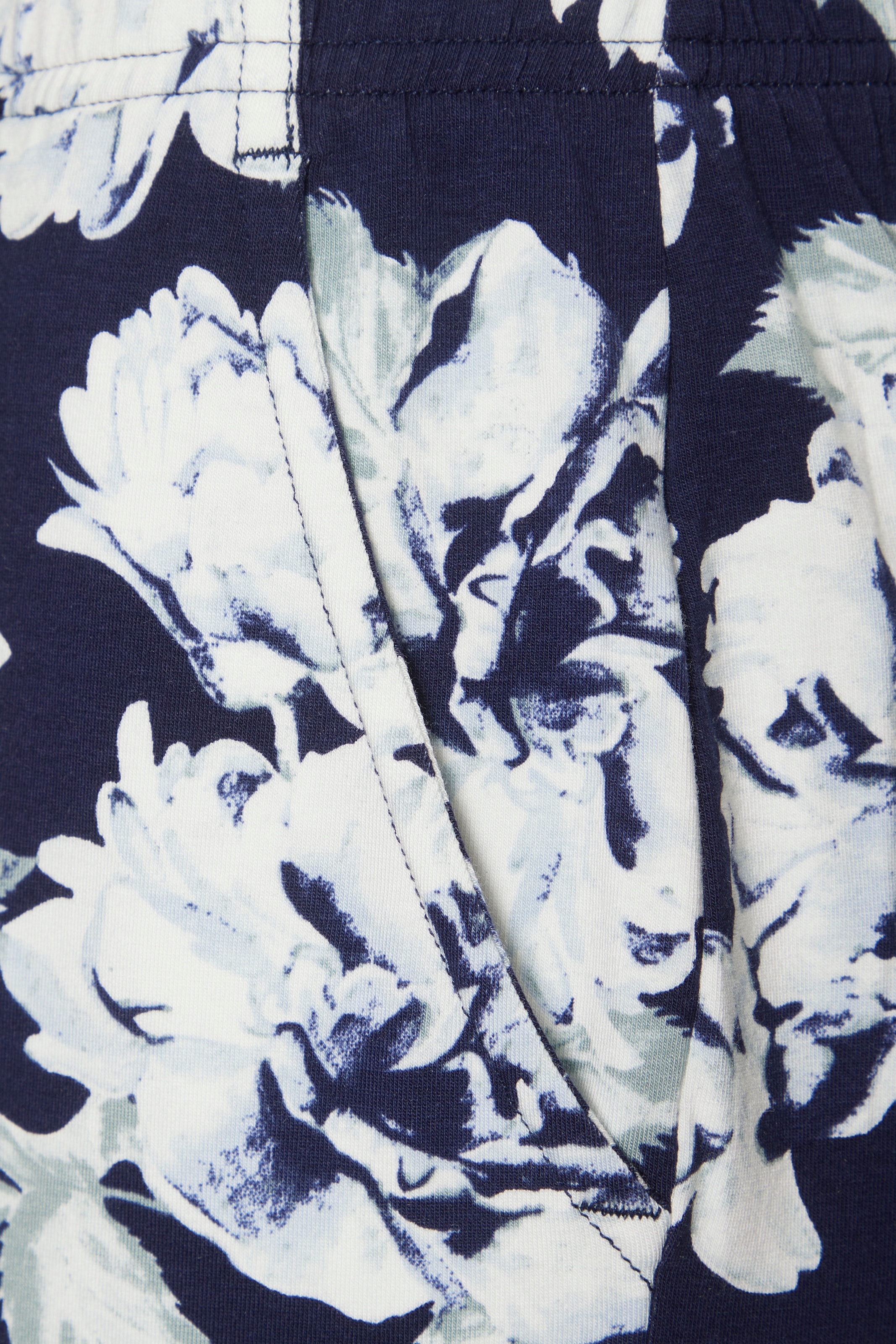 LASCANA Pyjama, mit schönem Blumenmuster