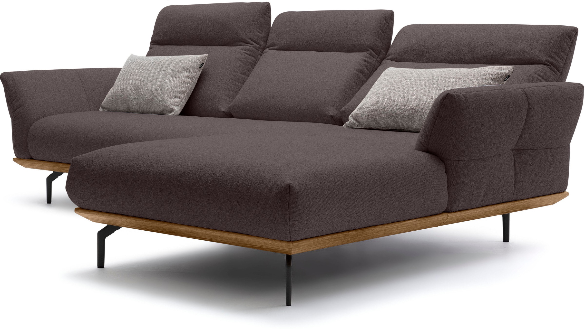 Creation BY ROLF BENZ Ecksofa »CR.460« Sockel in Nussbaum, Winkelfüße in Umbragrau, Breite 298 cm