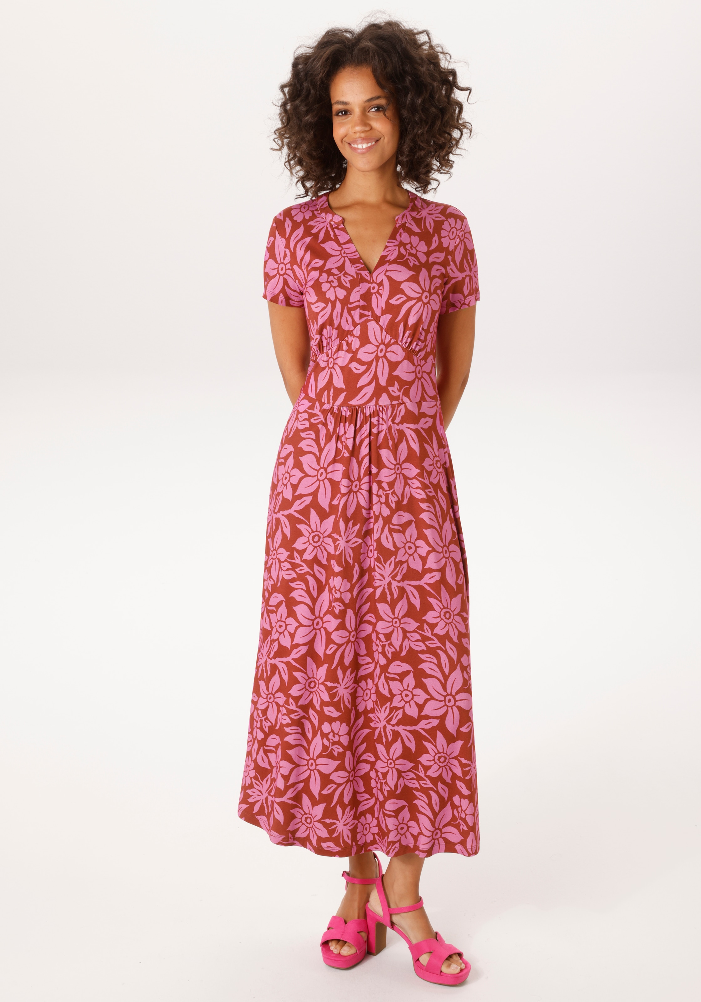 Aniston CASUAL Sommerkleid mit trendfarbenem, grafischen Blumendruck - NEUE KOLLEKTION