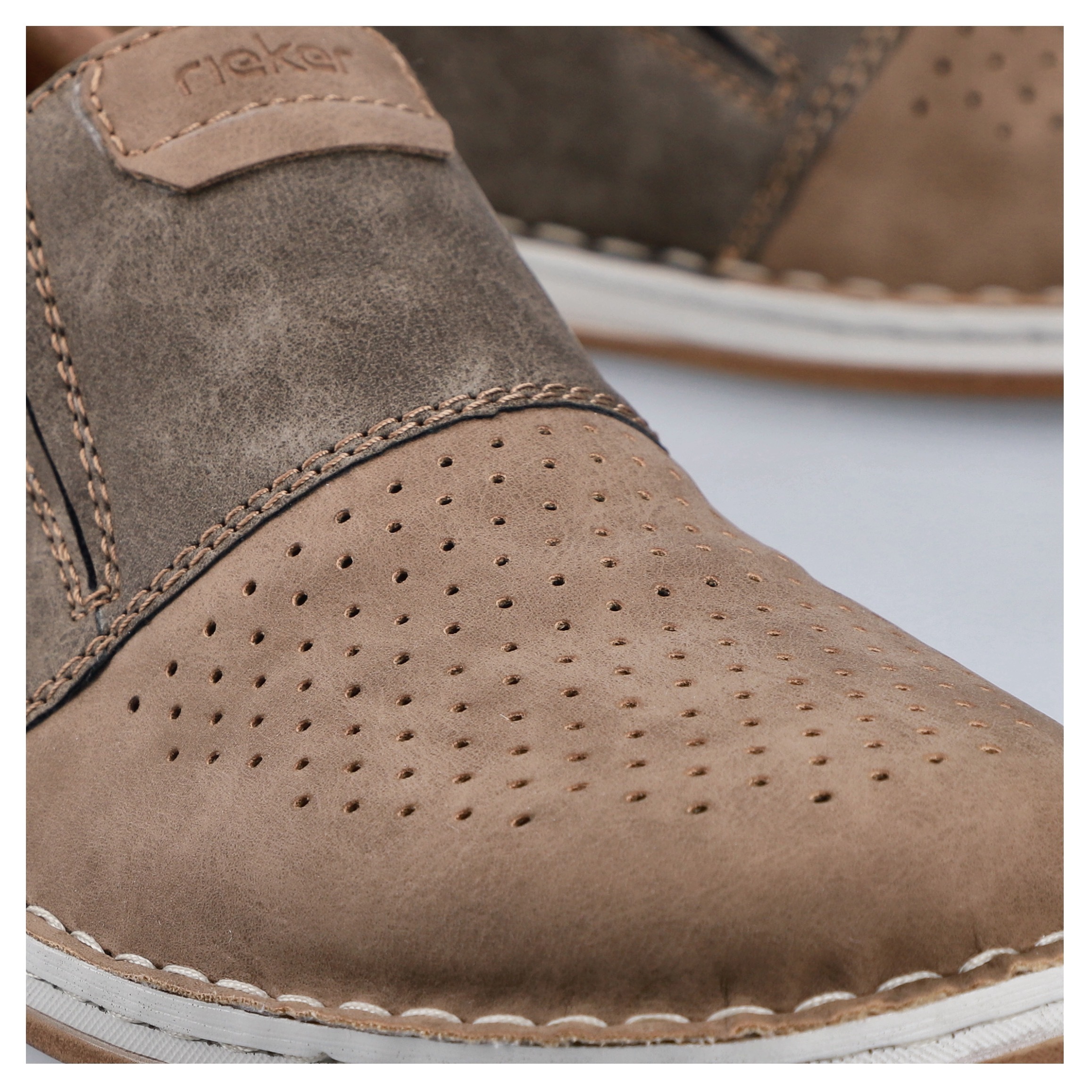 Rieker Slipper, Halbschuh, Freizeitschuh, Sommerschuh mit Perforation
