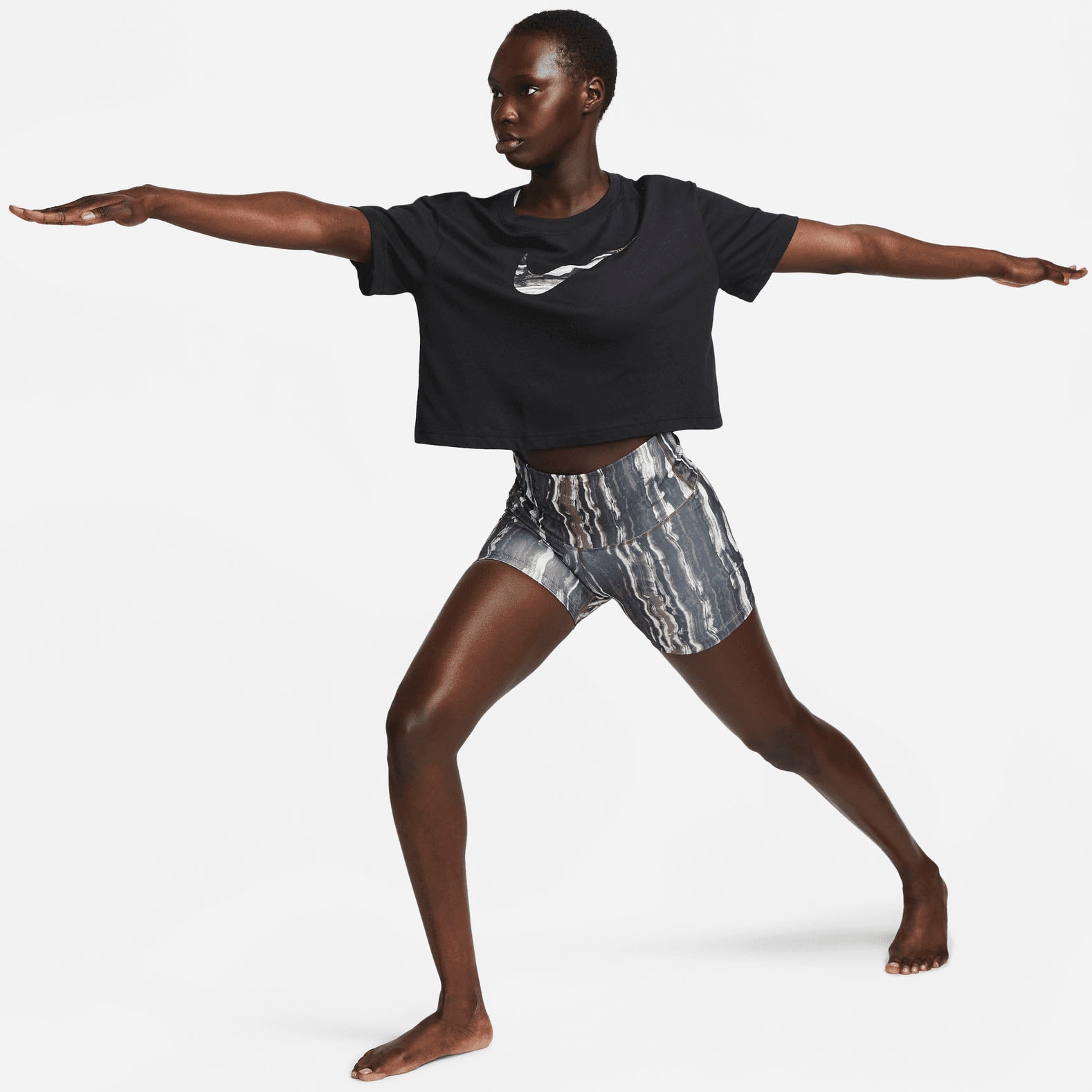 Nike Trainingsshirt »Dri-FIT Women's Short-Sleeved Cropped Yoga Tee«