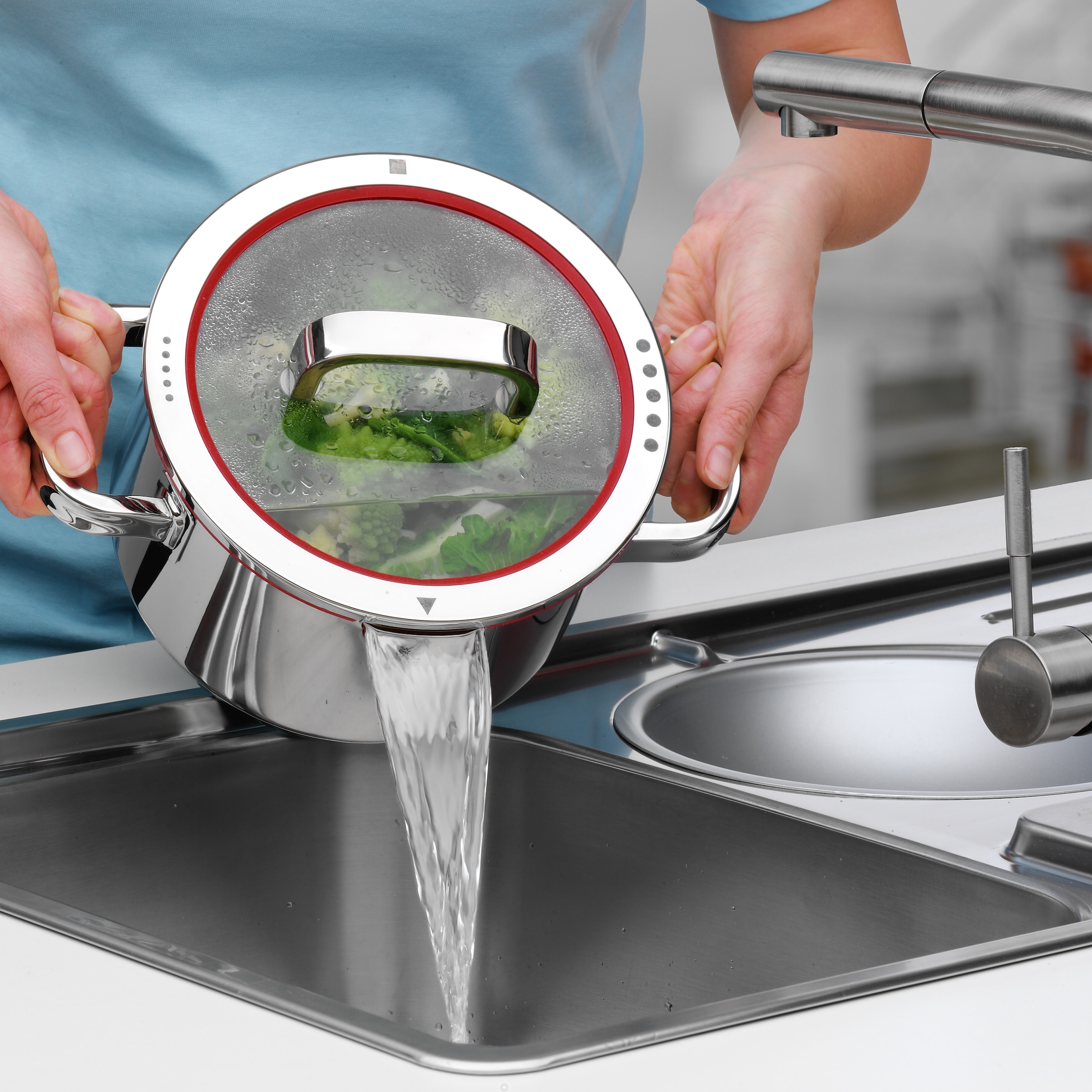 WMF Fleischtopf »Function 4«, Cromargan® Edelstahl Rostfrei 18/10, (2 tlg.), wärmereduzierende Griffe, mit 4 Abgießfunktionen, Innenskalierung