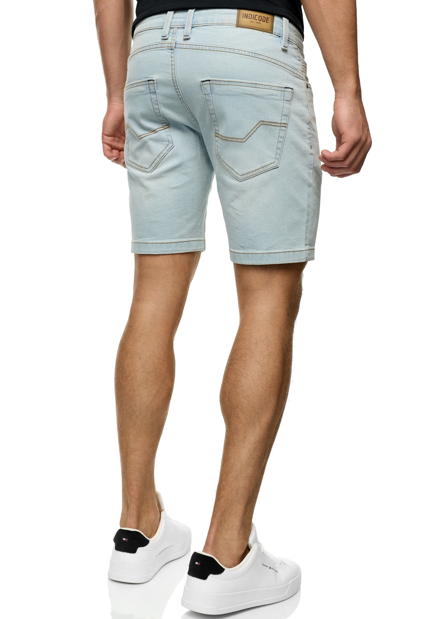 Indicode Shorts »INMacfly«