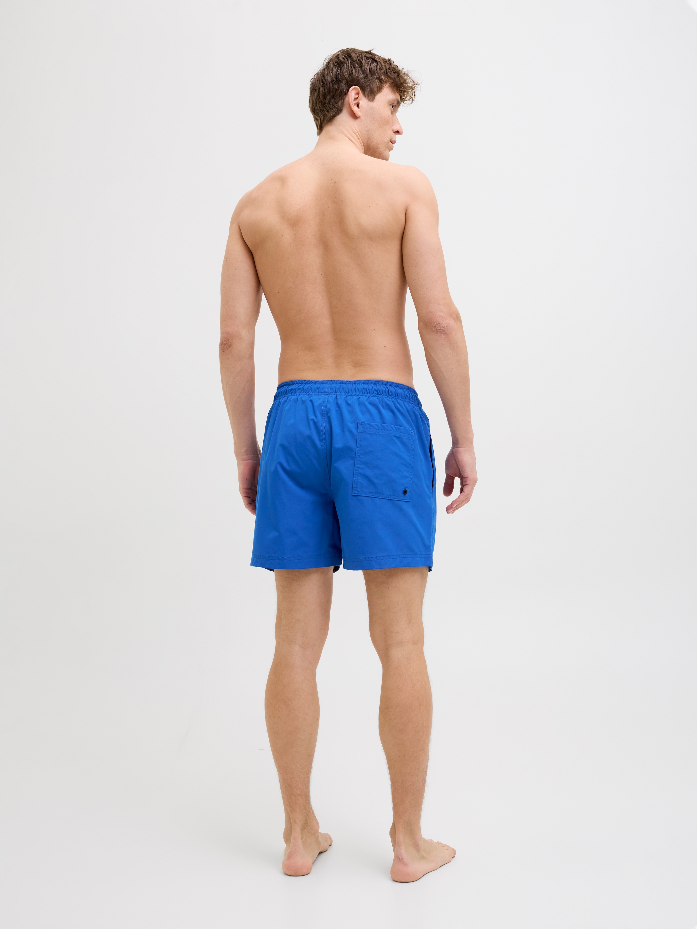 Jack & Jones Badeshorts »JPSTMAUI Badeshort mit elastischem Bund und normalem Schnitt«, unifarben, modisch, slim fit, Polyester