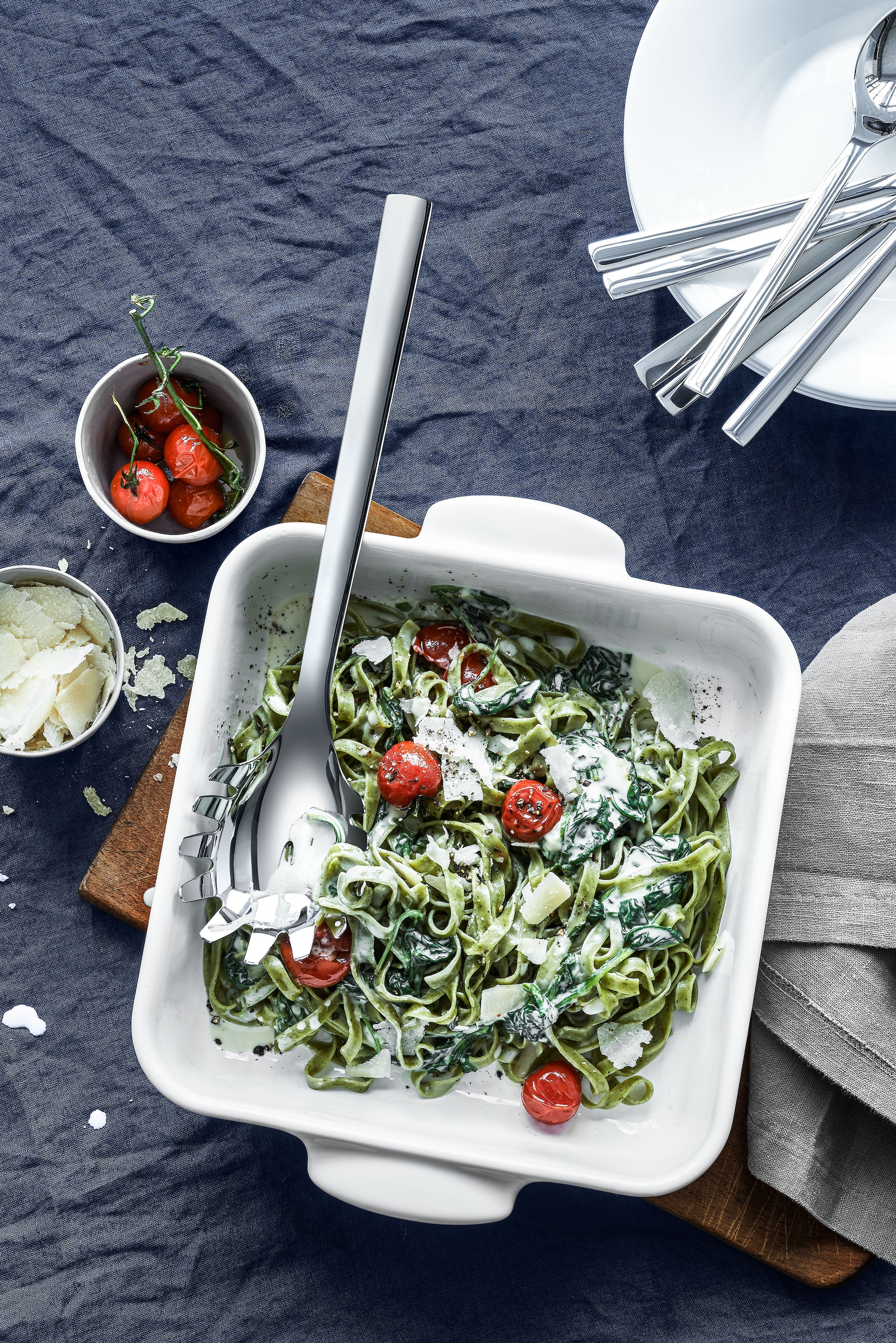 WMF Nudellöffel »Nuova« Spaghettilöffel, Cromargan Edelstahl rostfrei, Geschenkverpackung