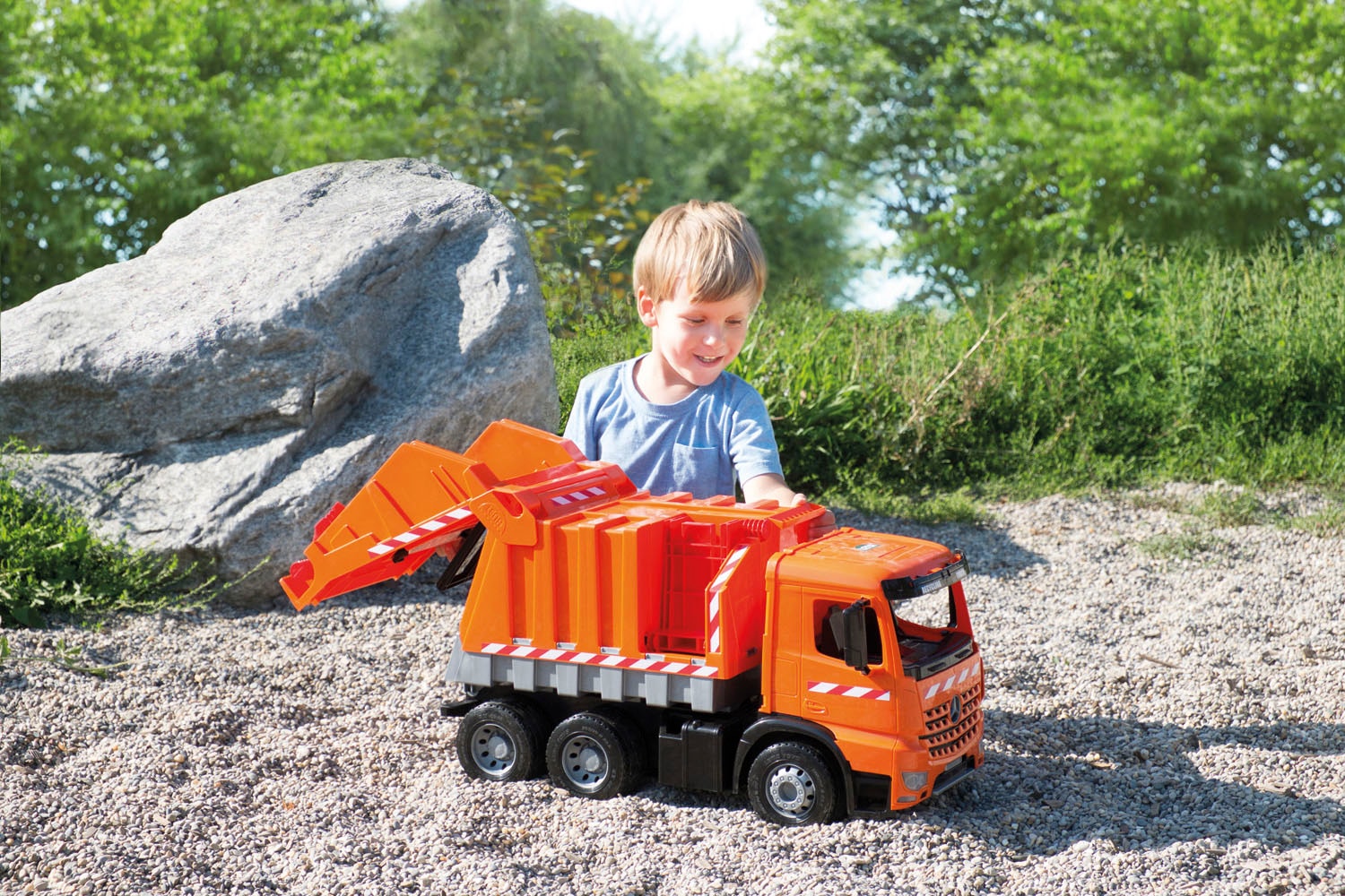 Lena® Spielzeug-Müllwagen »Giga Trucks, Arocs«, Made in Europe