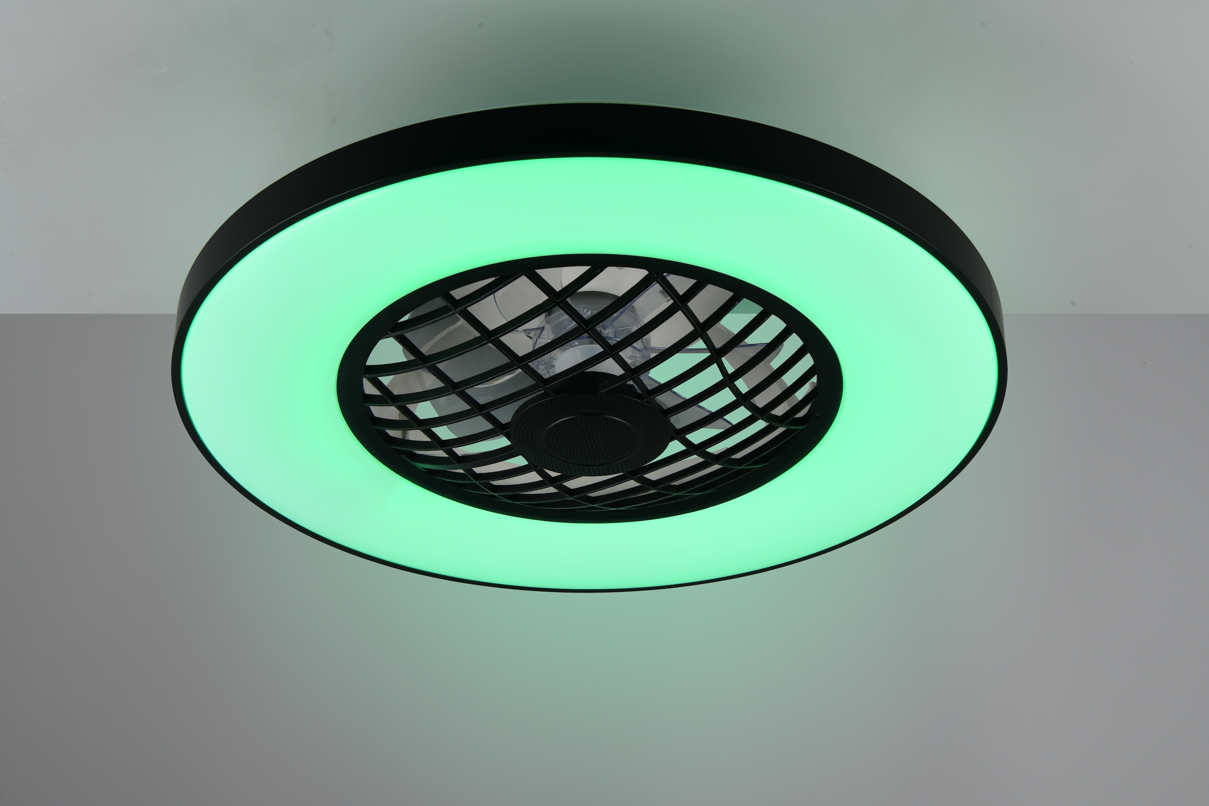 REALITY Leuchten LED Deckenleuchte »LINKÖPING mit Ventilator, Deckenventilator mit Licht inklFernbedienung« LED-Board 1 Stk. warmweiß - kaltweiß mit Bluetooth Lautsprecher, RGB Farbwechsel 3 Geschwindigkeiten Timer