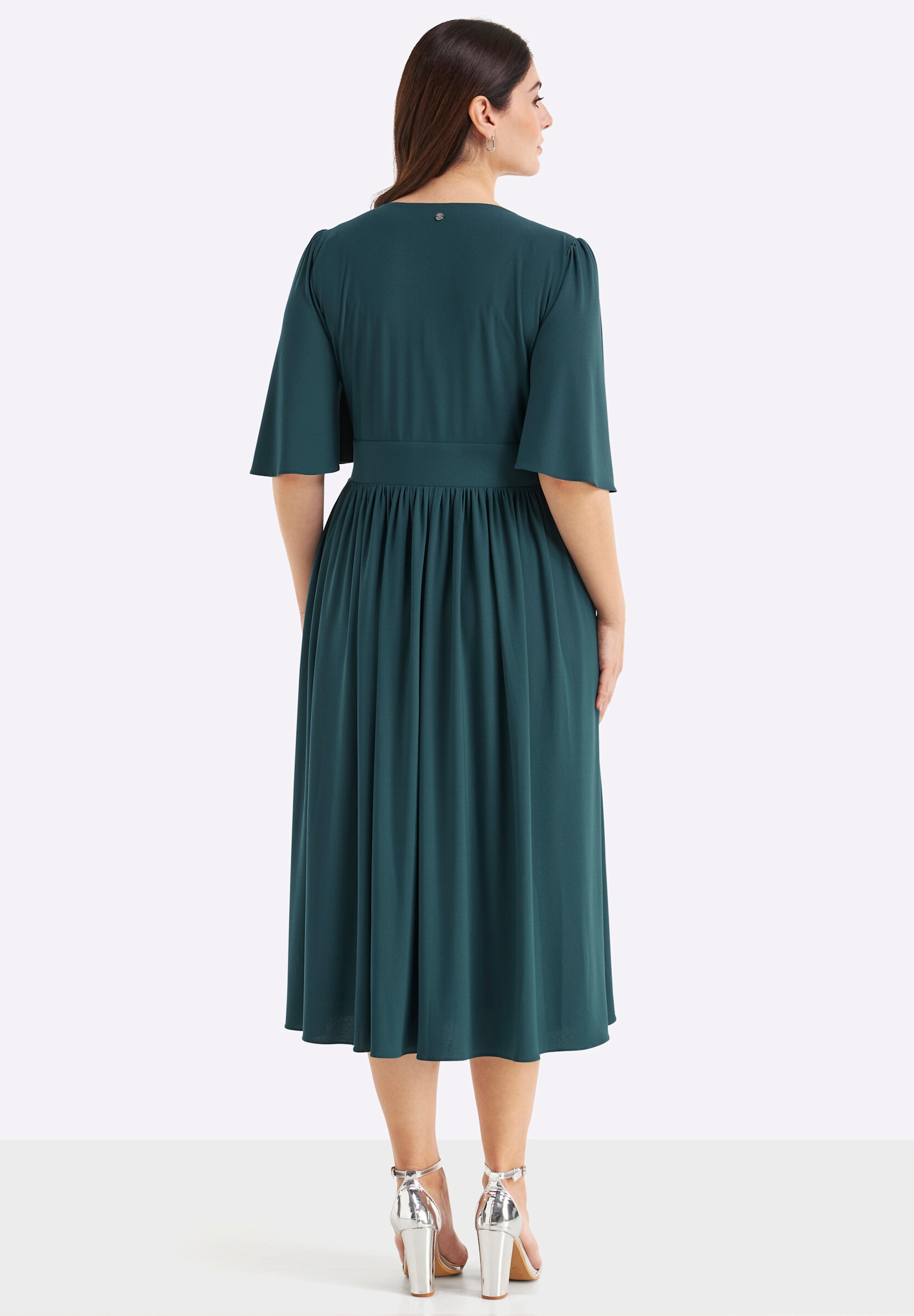 Sheego Cocktailkleid »Abendkleid Abendkleid mit Stickerei am Taillenbund« Ohne Tasche