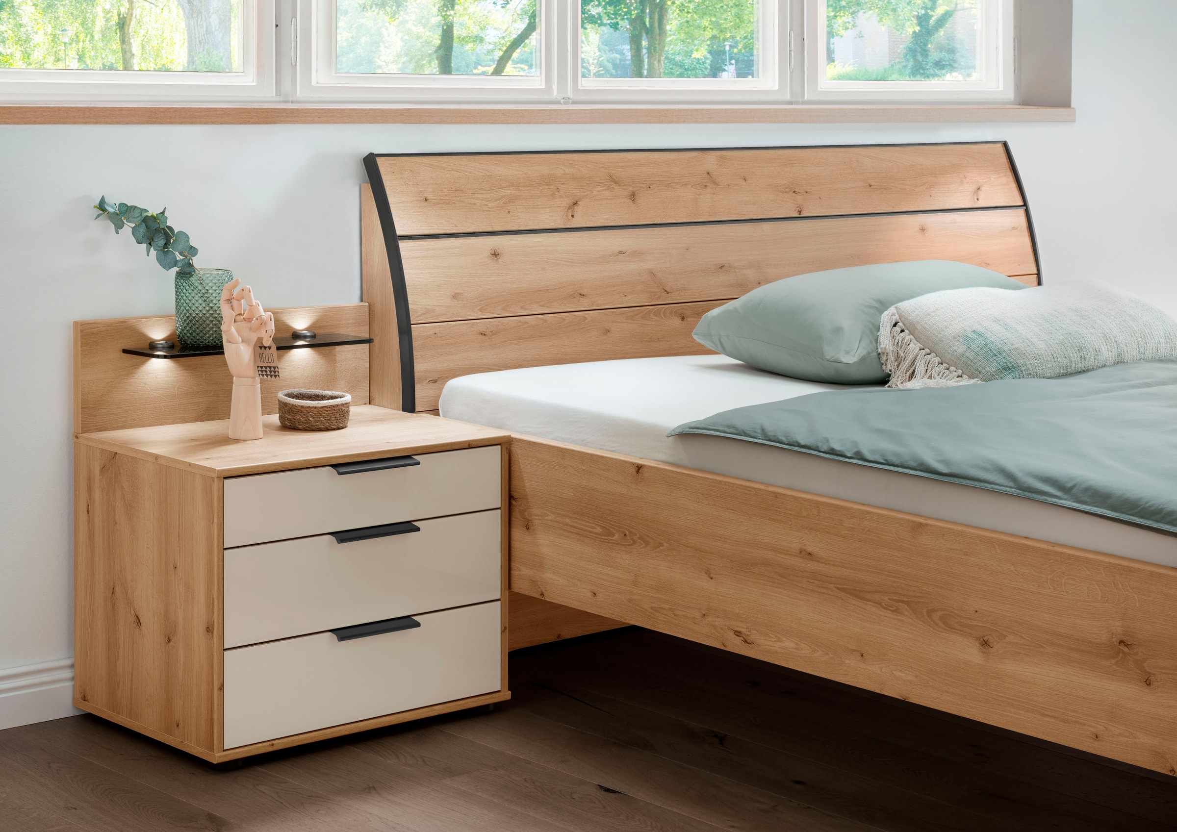 WIEMANN Futonbett »Monaco, 4-fache Liegehöhenverstellung« mit stilvollem Holzkopfteil, Made in Germany