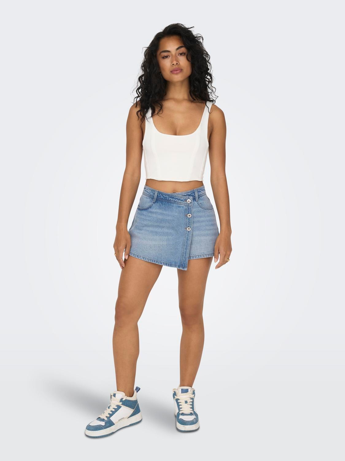 ONLY Jeansshorts »ONLLESLY REG LB DNM SKORT BJ NOOS«
