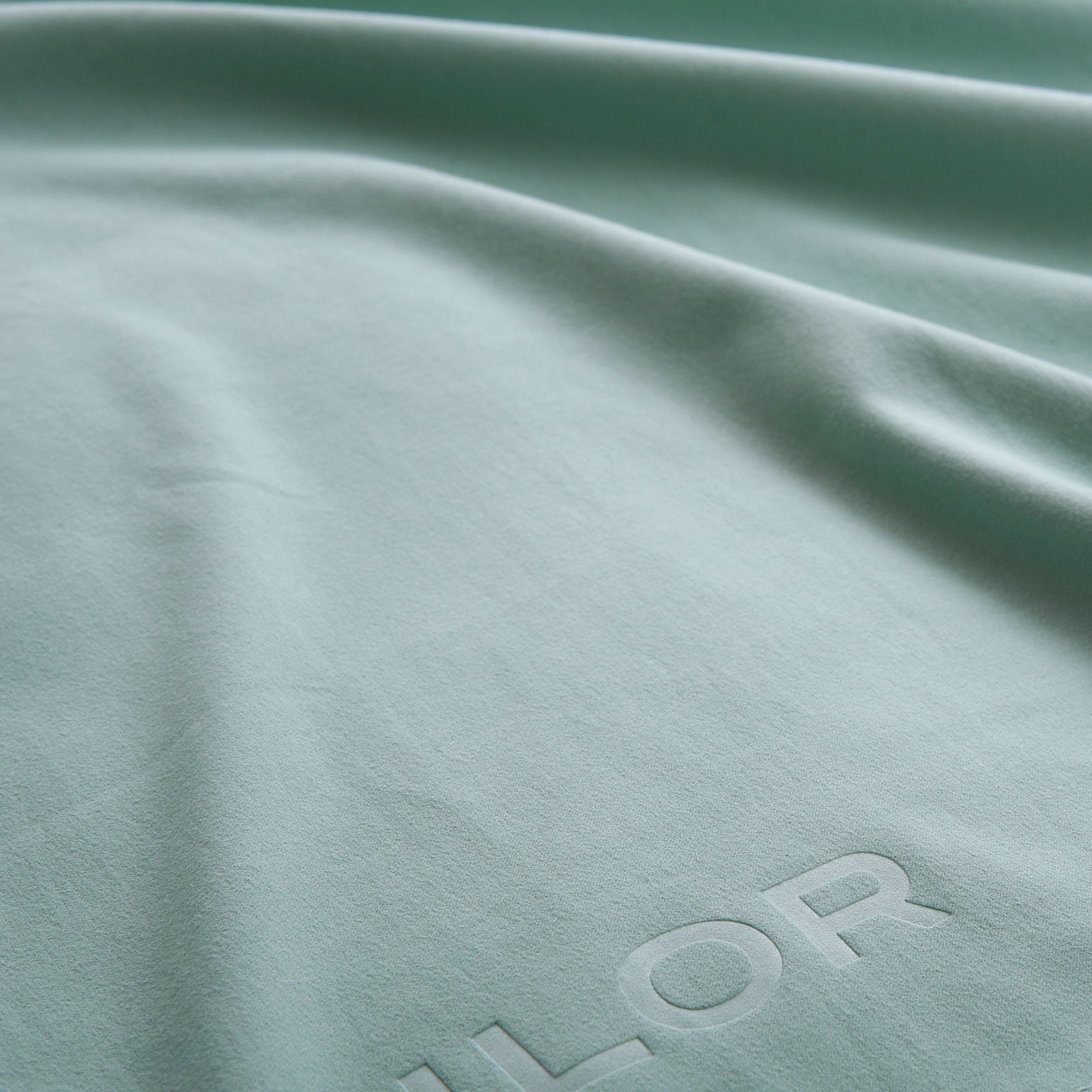 TOM TAILOR HOME Sporthandtuch »Fitnesstuch COLOR BATH« Logo Prägung, Mikrofaser, weich, schnell trocknend