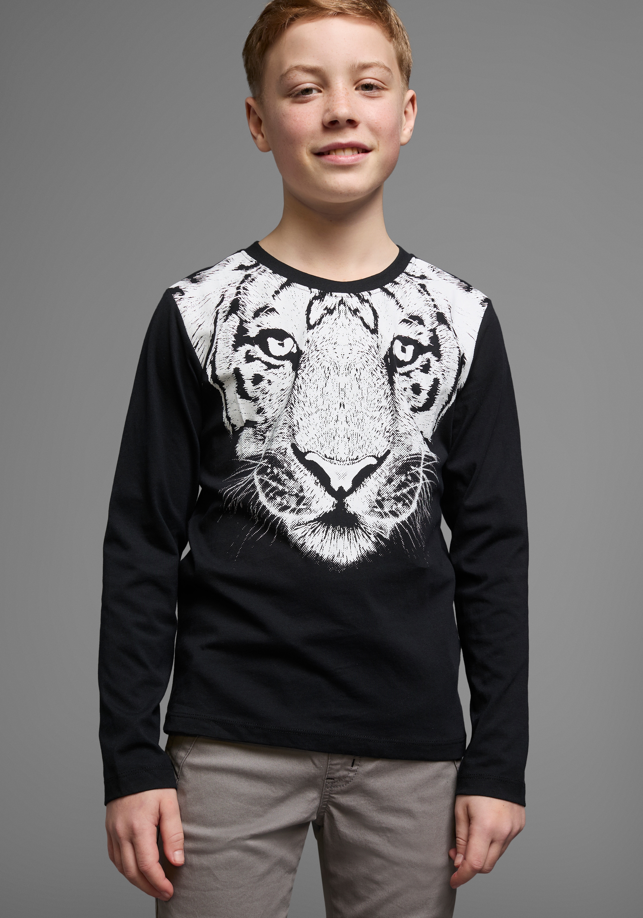 KIDSWORLD Langarmshirt »WHITE TIGER«, Basic Passform, stylischer Druck, Rundhalsausschnitt