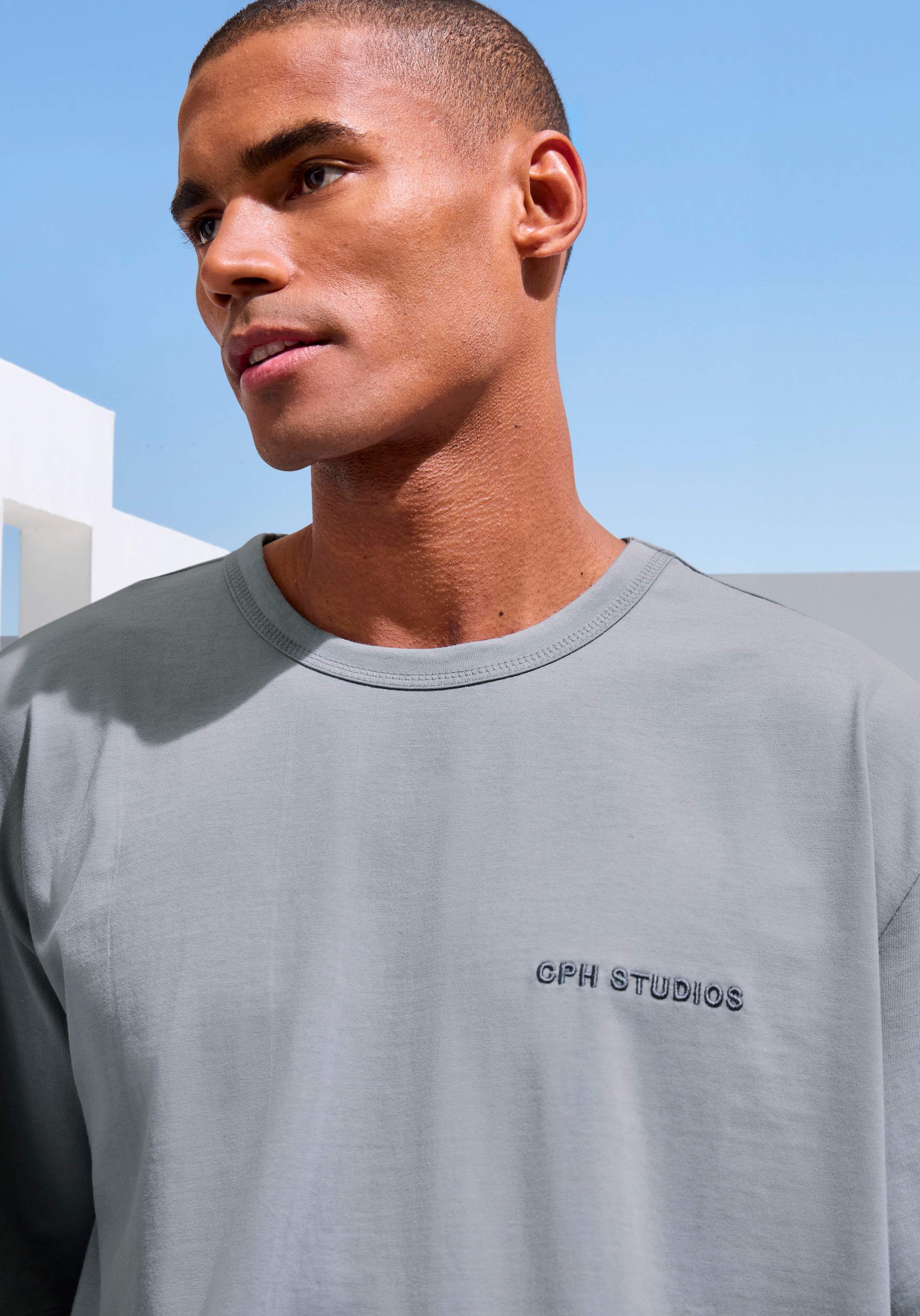 Copenhagen Studios T-Shirt »mit hochwertiger Logostickerei« , Loose-fit, Oversize-Shirt aus heavy Bio-Baumwoll-Qualität