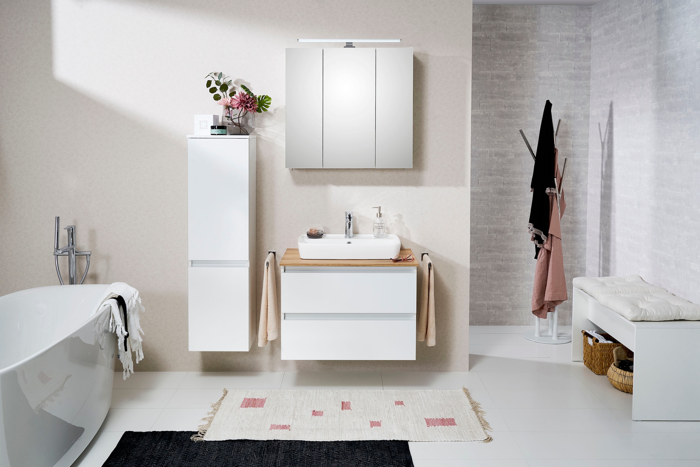 Saphir Midischrank »Quickset 360 Badschrank in Weiß Glanz mit 2 Türen, 3 Glas-Einlegeböden«, inkl. Türdämpfer, 35 cm breit, 124,5 cm hoch, grifflos, wandhängend