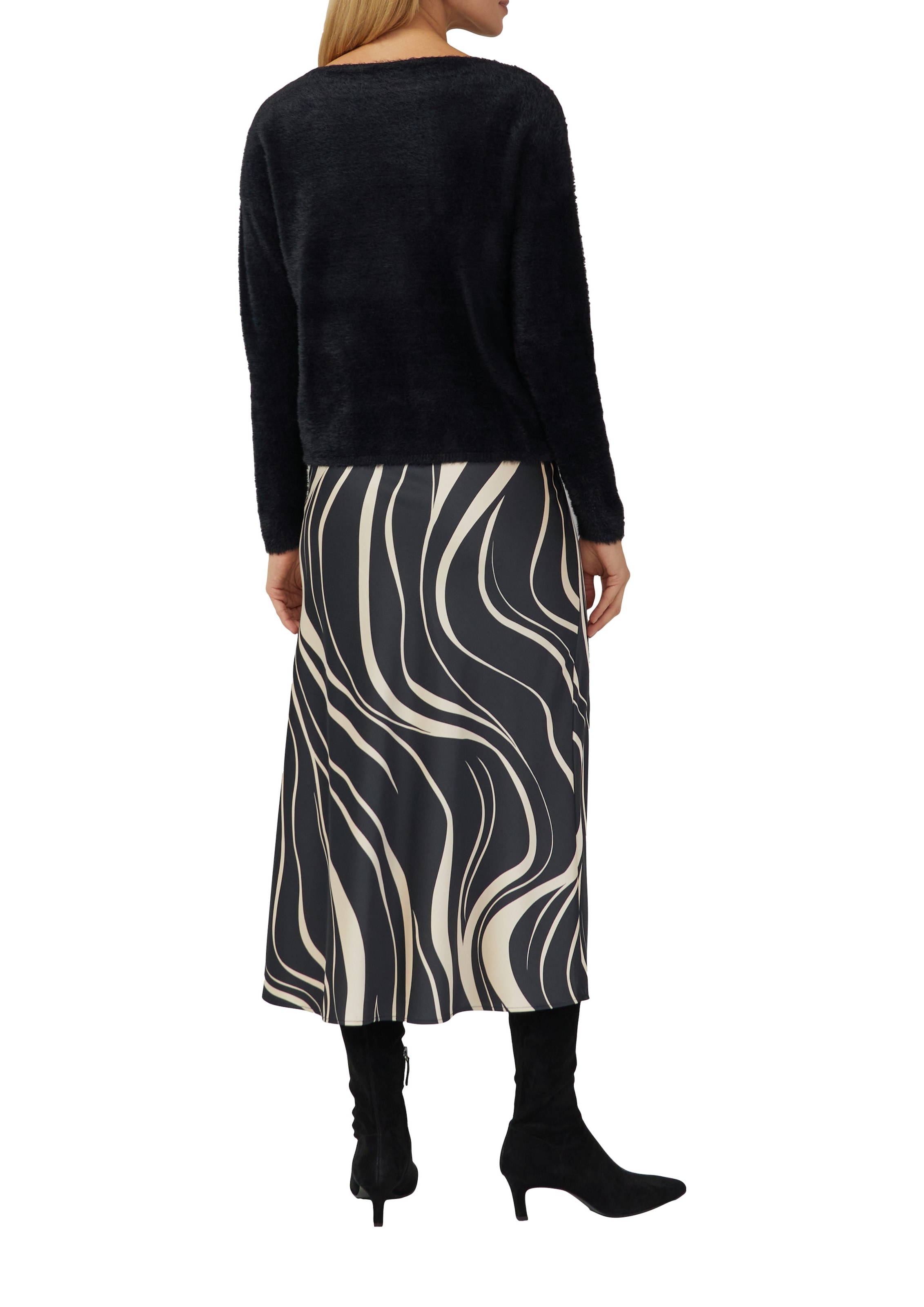 s.Oliver BLACK LABEL Strickpullover flauschig, mit U-Boot-Ausschnitt