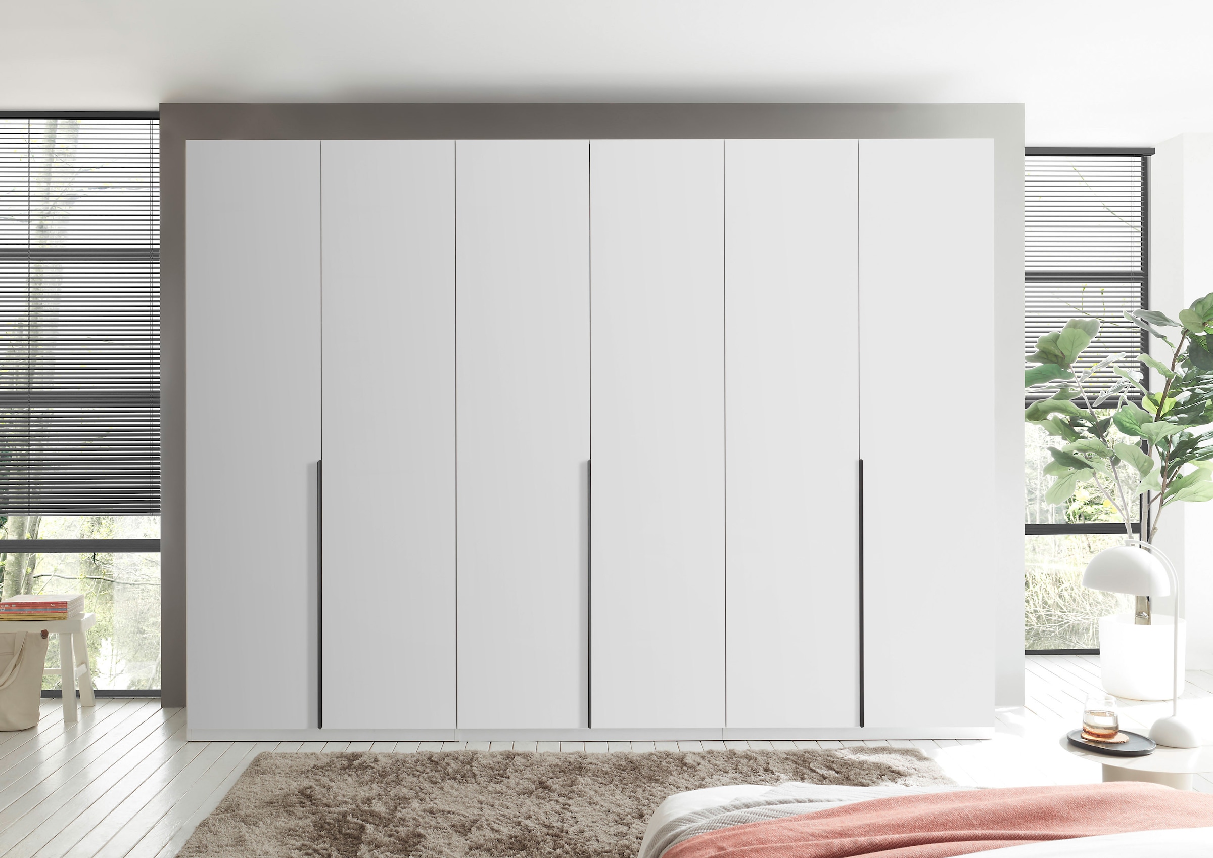 Schlafkontor Drehtürenschrank »Camoleo Kleiderschrank, 300cm Schrank in Hochglanz Soft-Close-Funktion« Spiegel auf der Innenseite der Tür